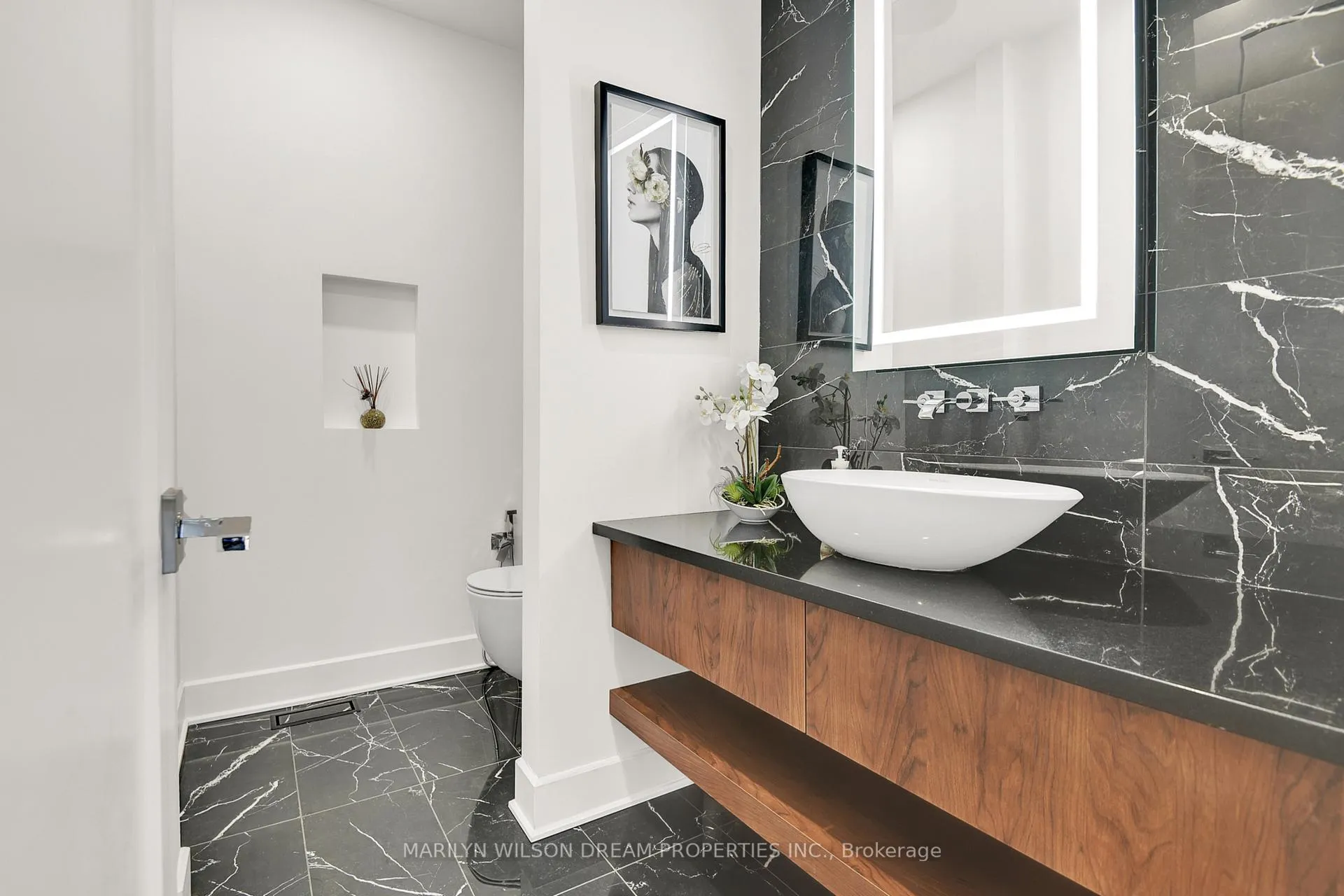 Photo 17 of 320 Crestview Road, Ottawa, Alta Vista/Faircrest Heights — HOMEH