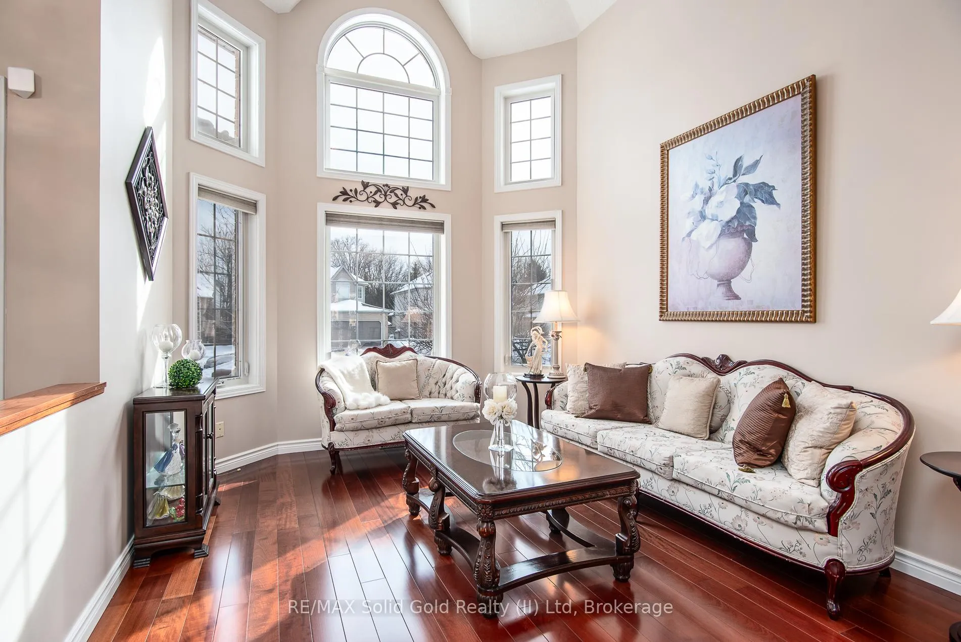 Photo 3 of 110 Deer Ridge Drive, Kitchener — HOMEH