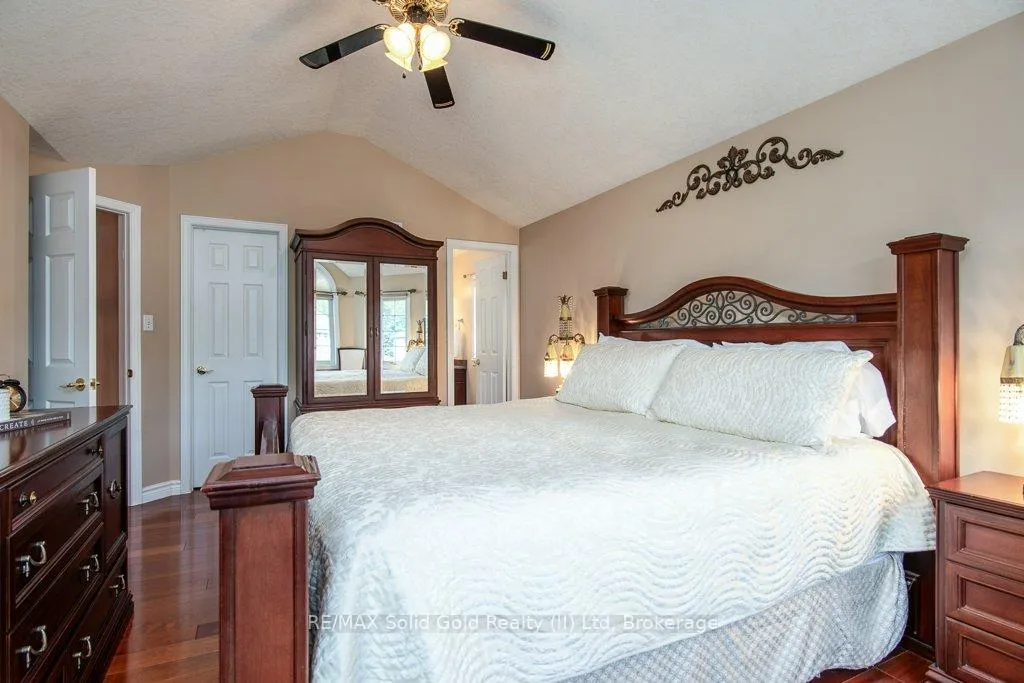 Photo 22 of 110 Deer Ridge Drive, Kitchener — HOMEH