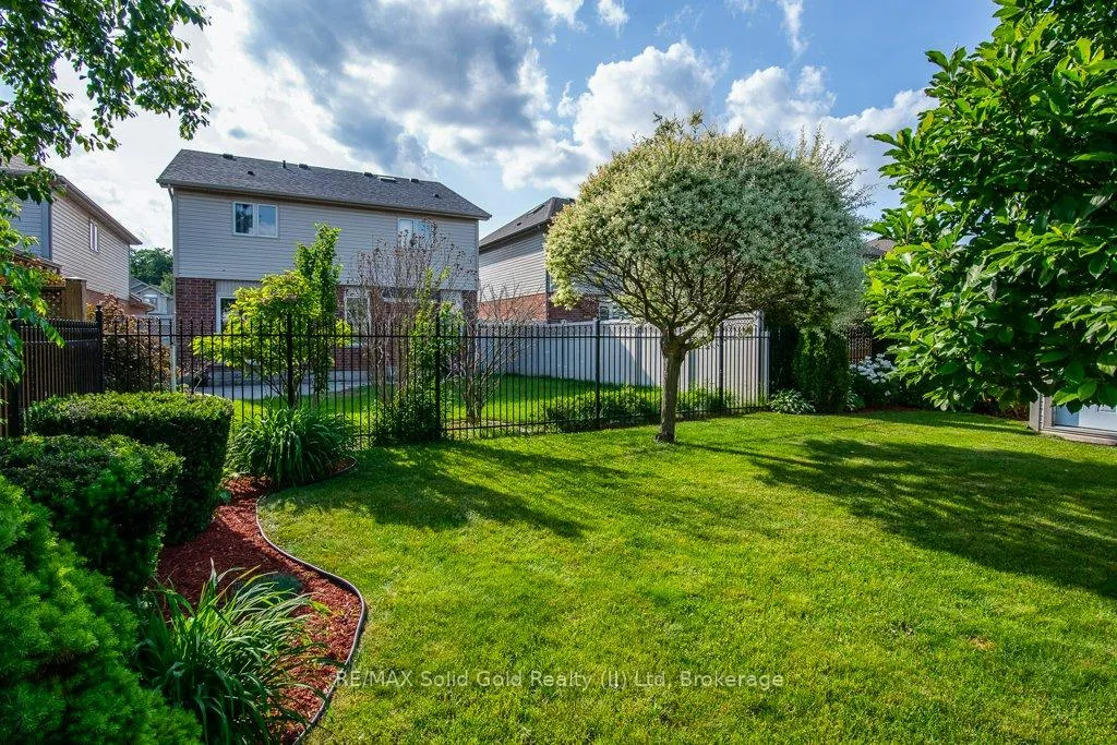 Photo 41 of 110 Deer Ridge Drive, Kitchener — HOMEH