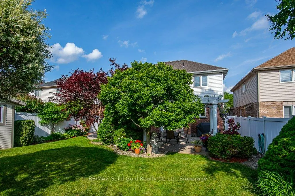 Photo 44 of 110 Deer Ridge Drive, Kitchener — HOMEH