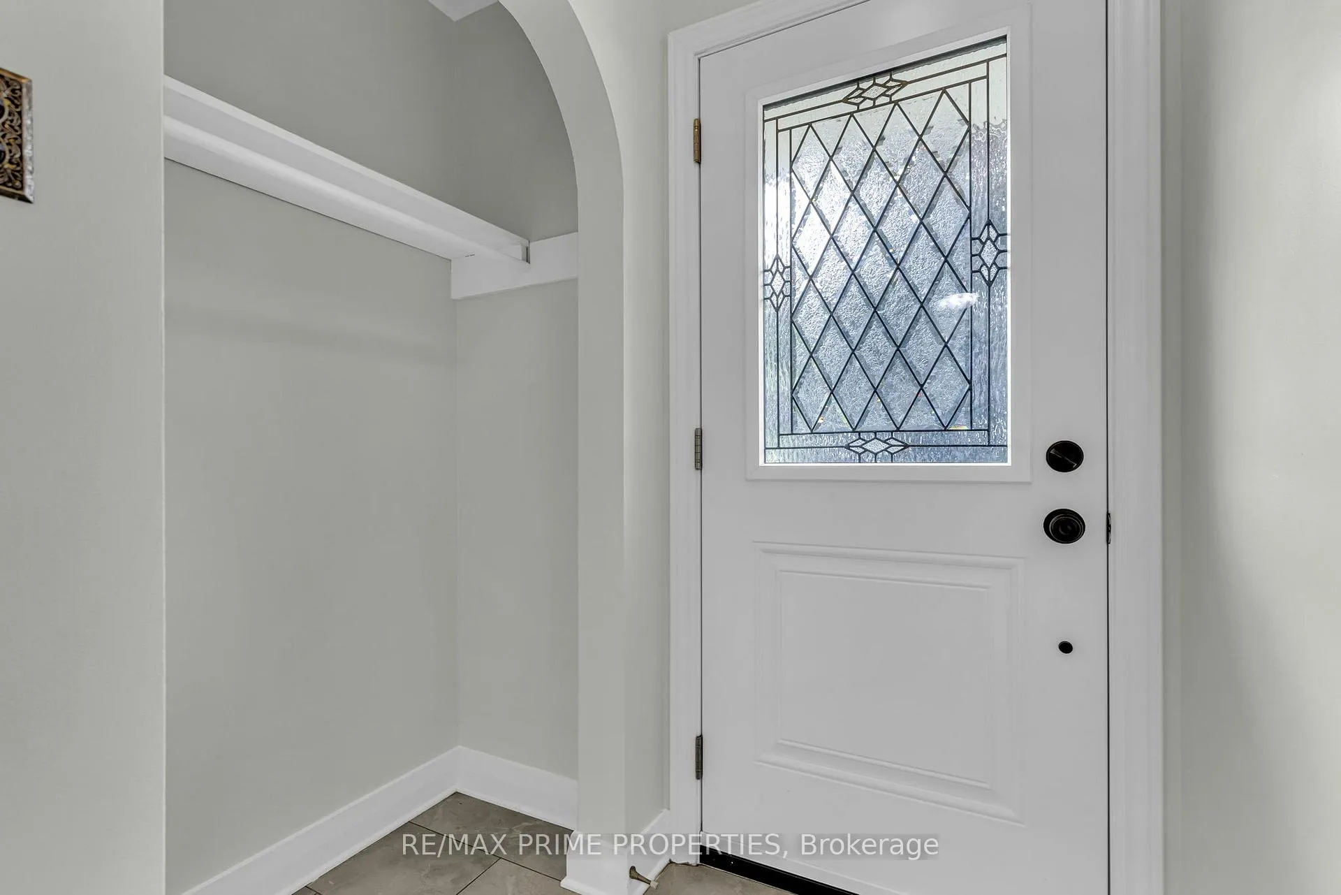 Photo 2 of 332 Acton Street, Ottawa, Riverview Park — HOMEH