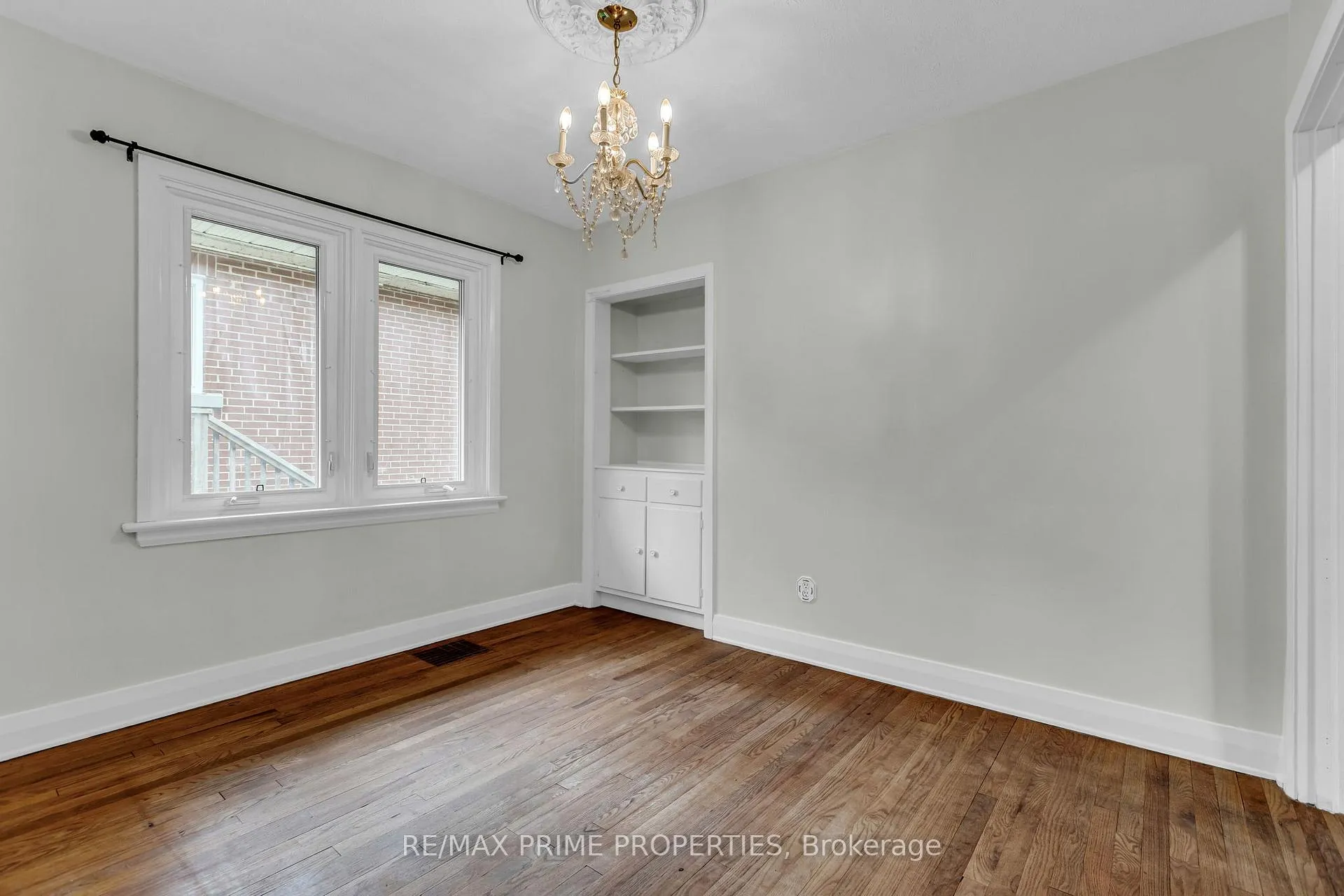 Photo 16 of 332 Acton Street, Ottawa, Riverview Park — HOMEH