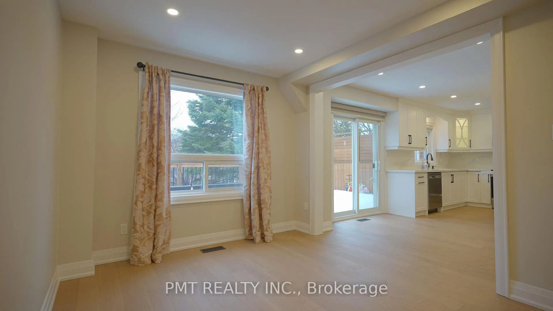 Photo 10 of Unit Main, 245 Ravenscroft Road, Ajax, Central West — HOMEH