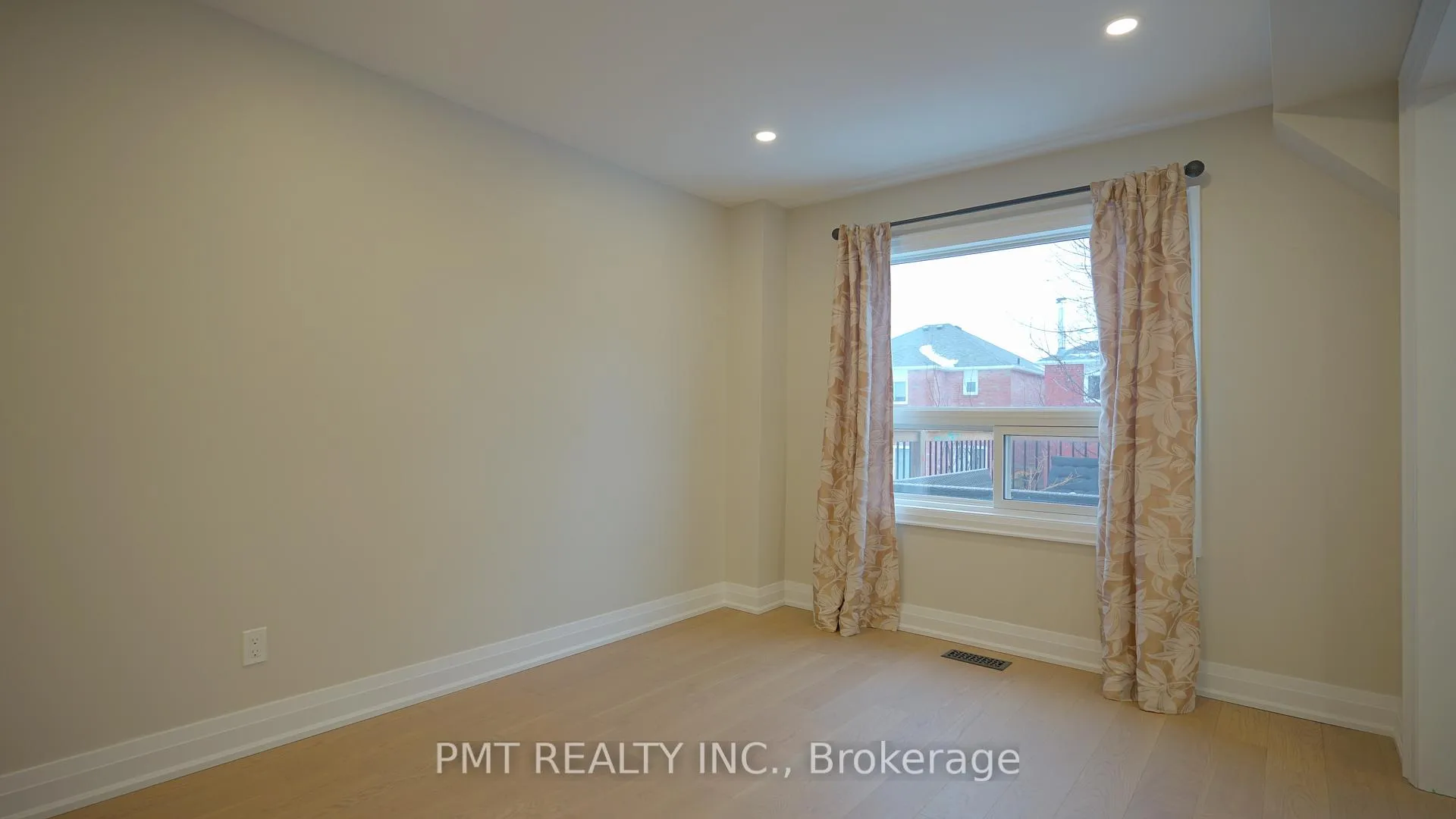 Photo 12 of Unit Main, 245 Ravenscroft Road, Ajax, Central West — HOMEH