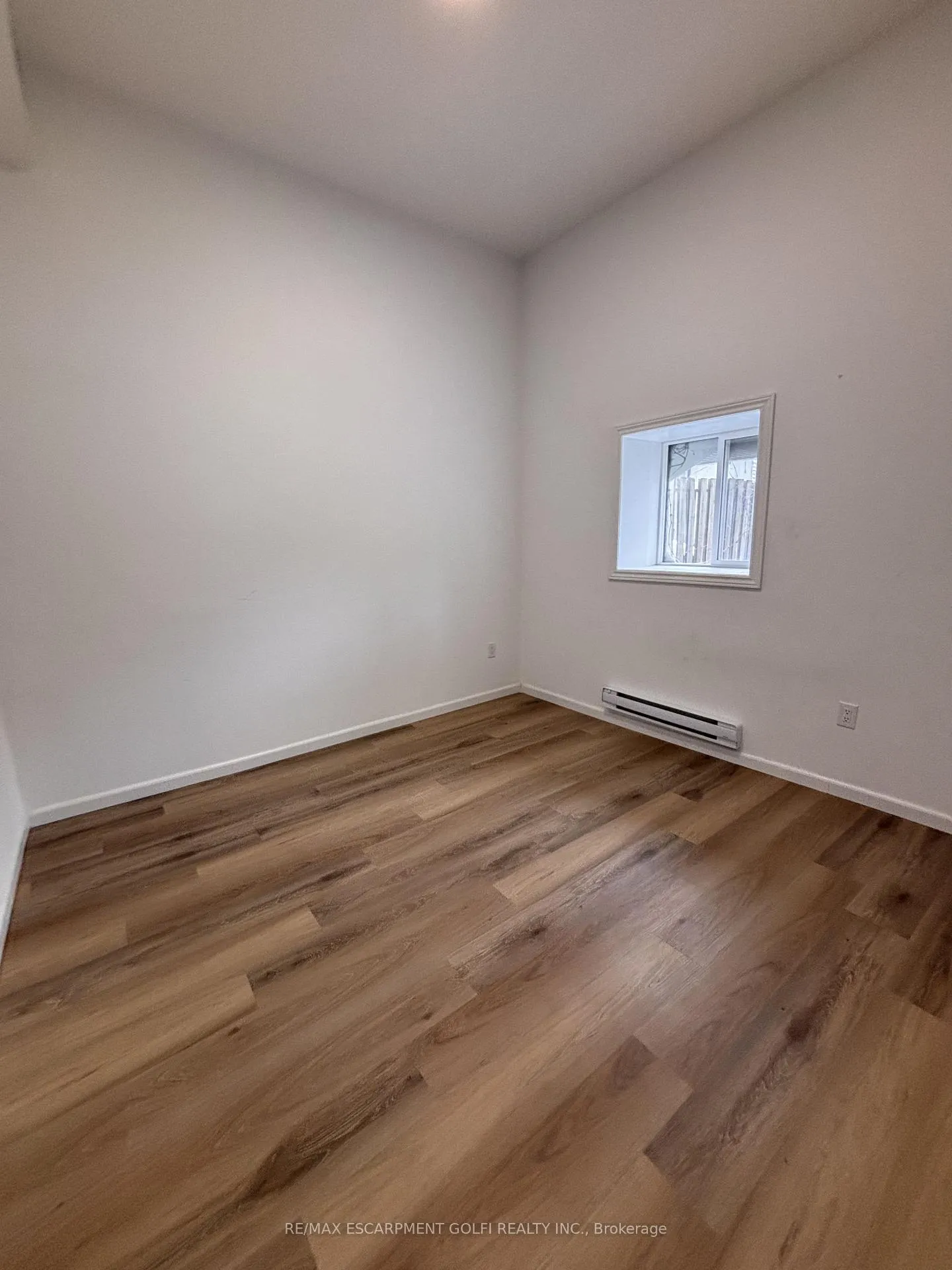 Photo 3 of Unit 106, 244 King Street, Welland, Welland Downtown — HOMEH