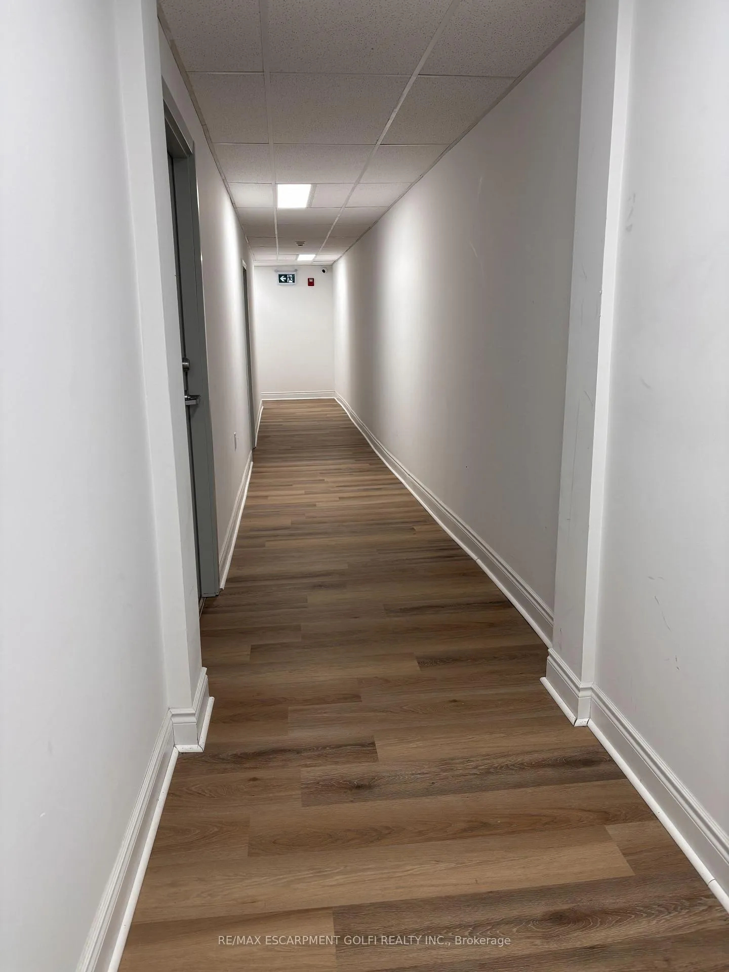 Photo 5 of Unit 106, 244 King Street, Welland, Welland Downtown — HOMEH