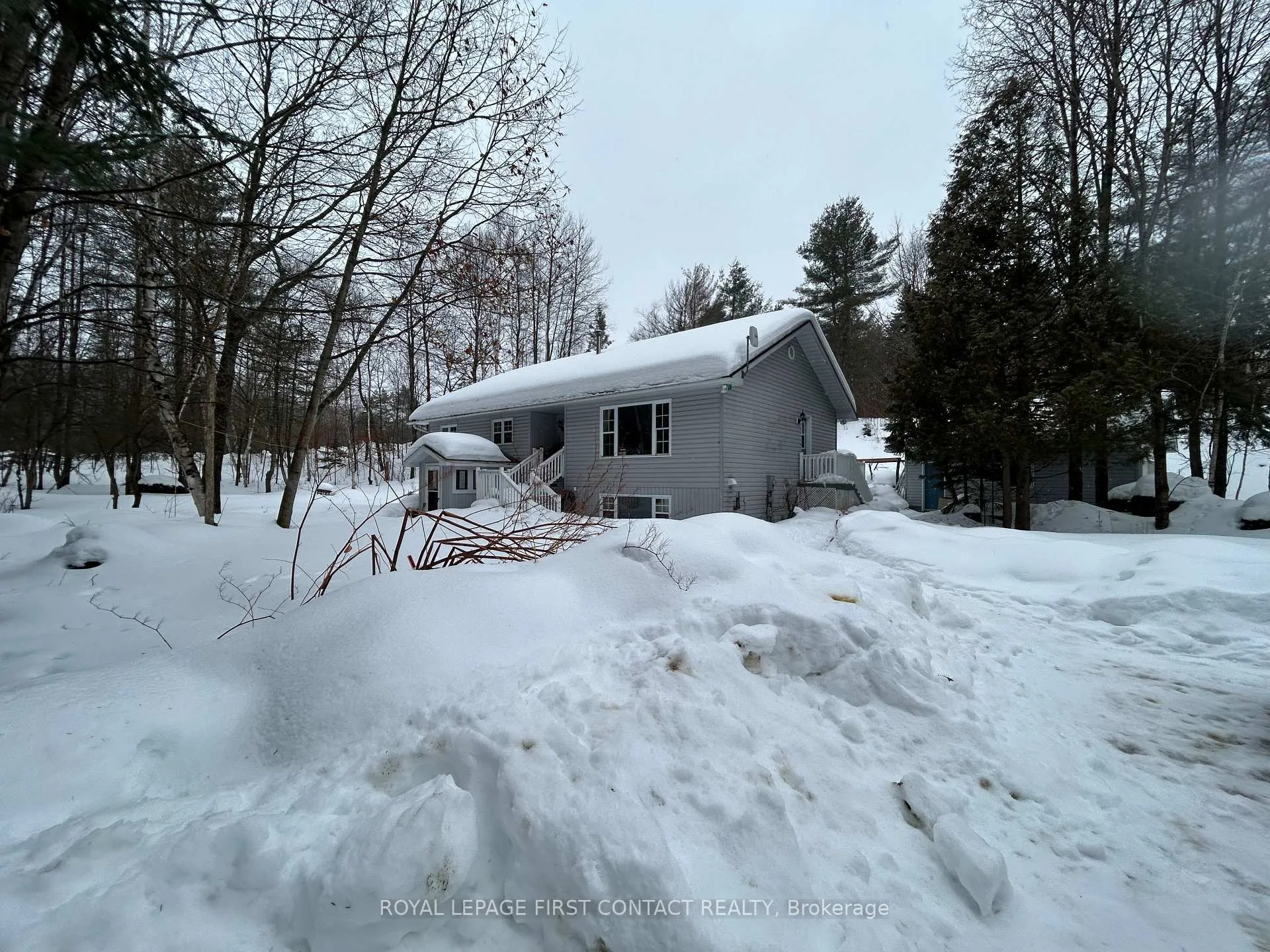 Photo 2 of 1041 Welch Road, Minden Hills, Minden — HOMEH