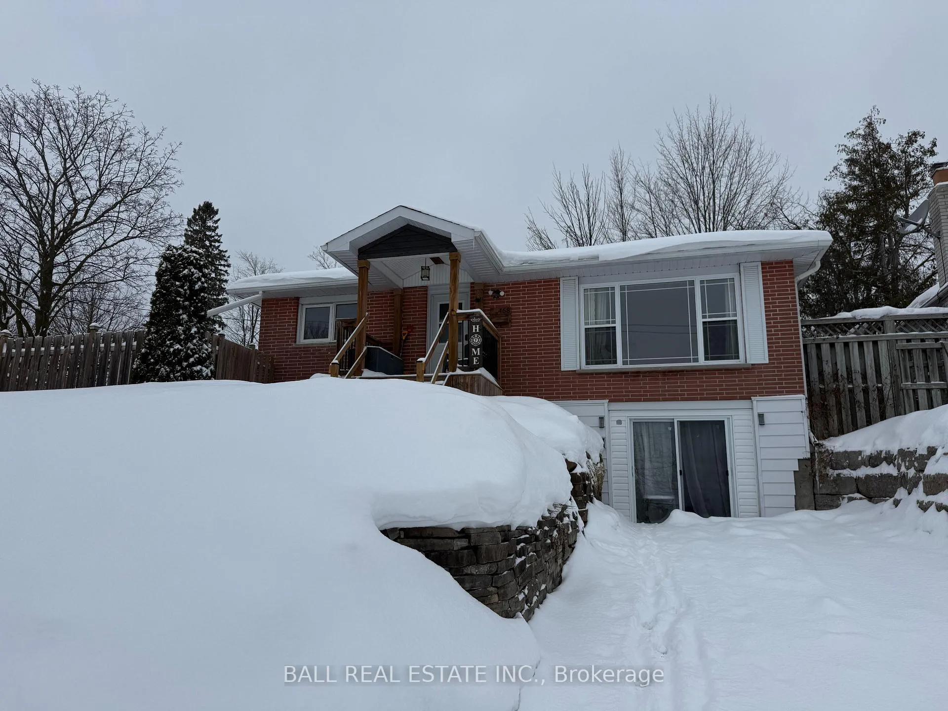 Photo 1 of 468 Bellevue Street, Peterborough, Northcrest Ward 5 — HOMEH