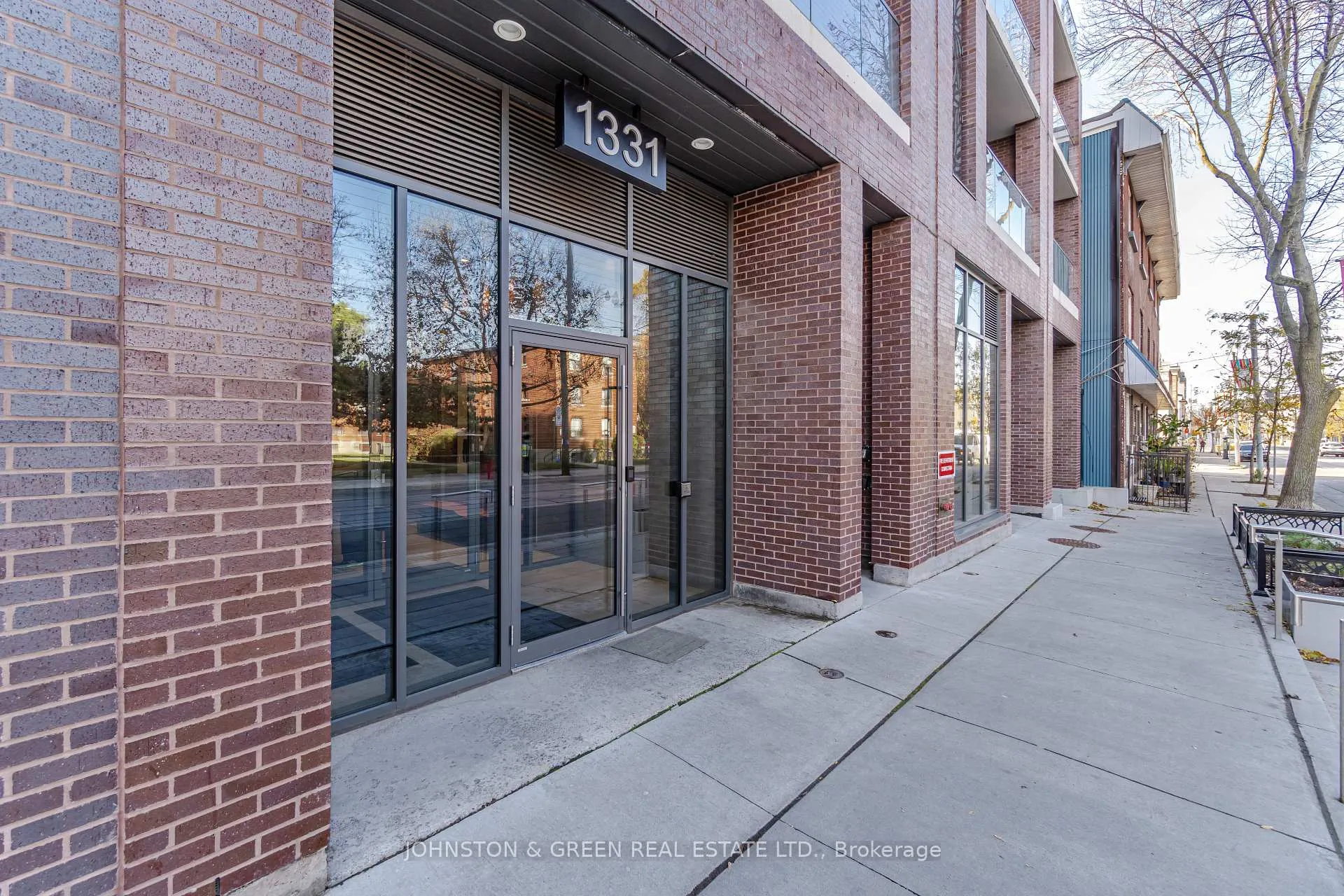 Photo 2 of Unit 411, 1331 Queen Street E, Toronto, Greenwood-Coxwell — HOMEH