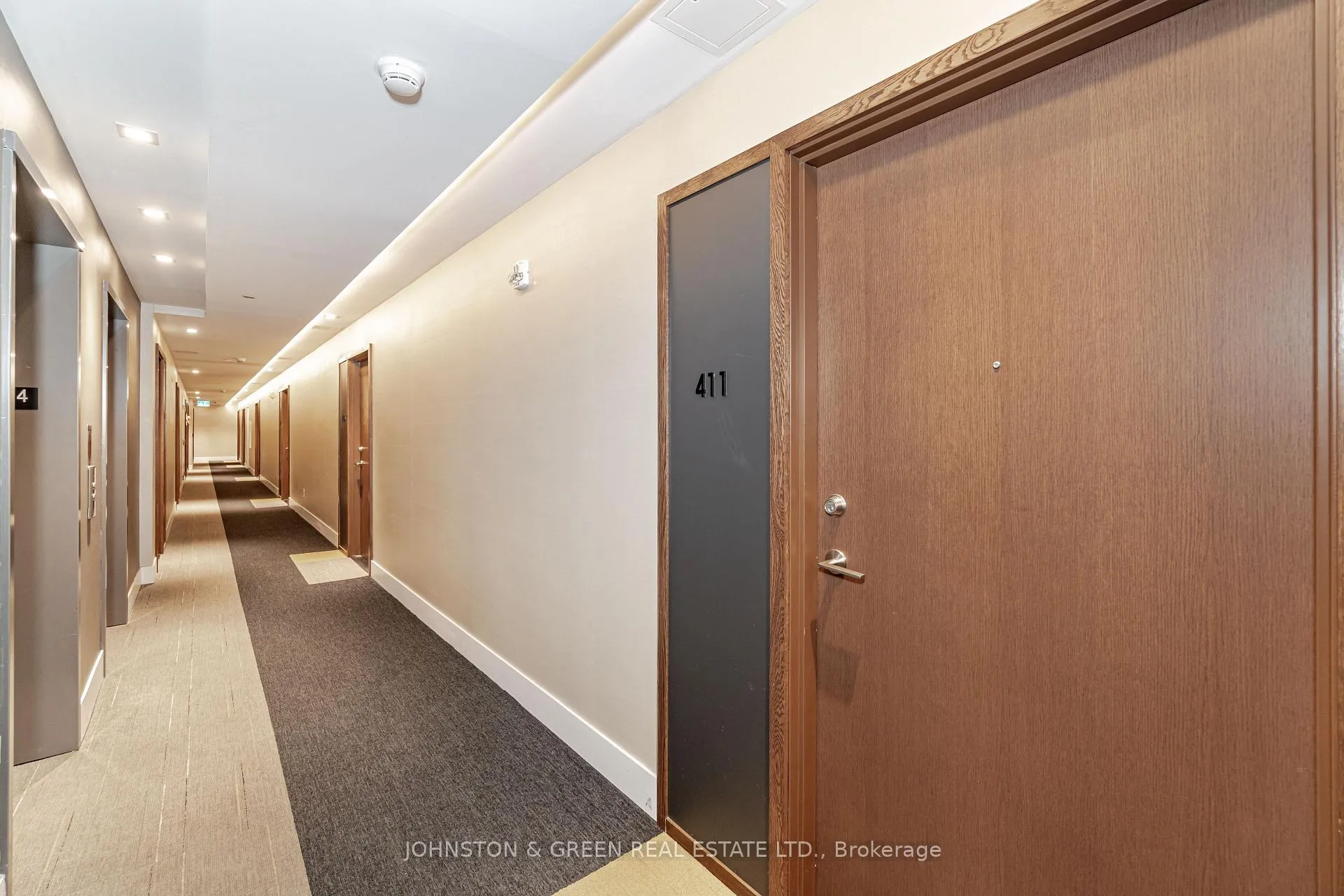Photo 3 of Unit 411, 1331 Queen Street E, Toronto, Greenwood-Coxwell — HOMEH