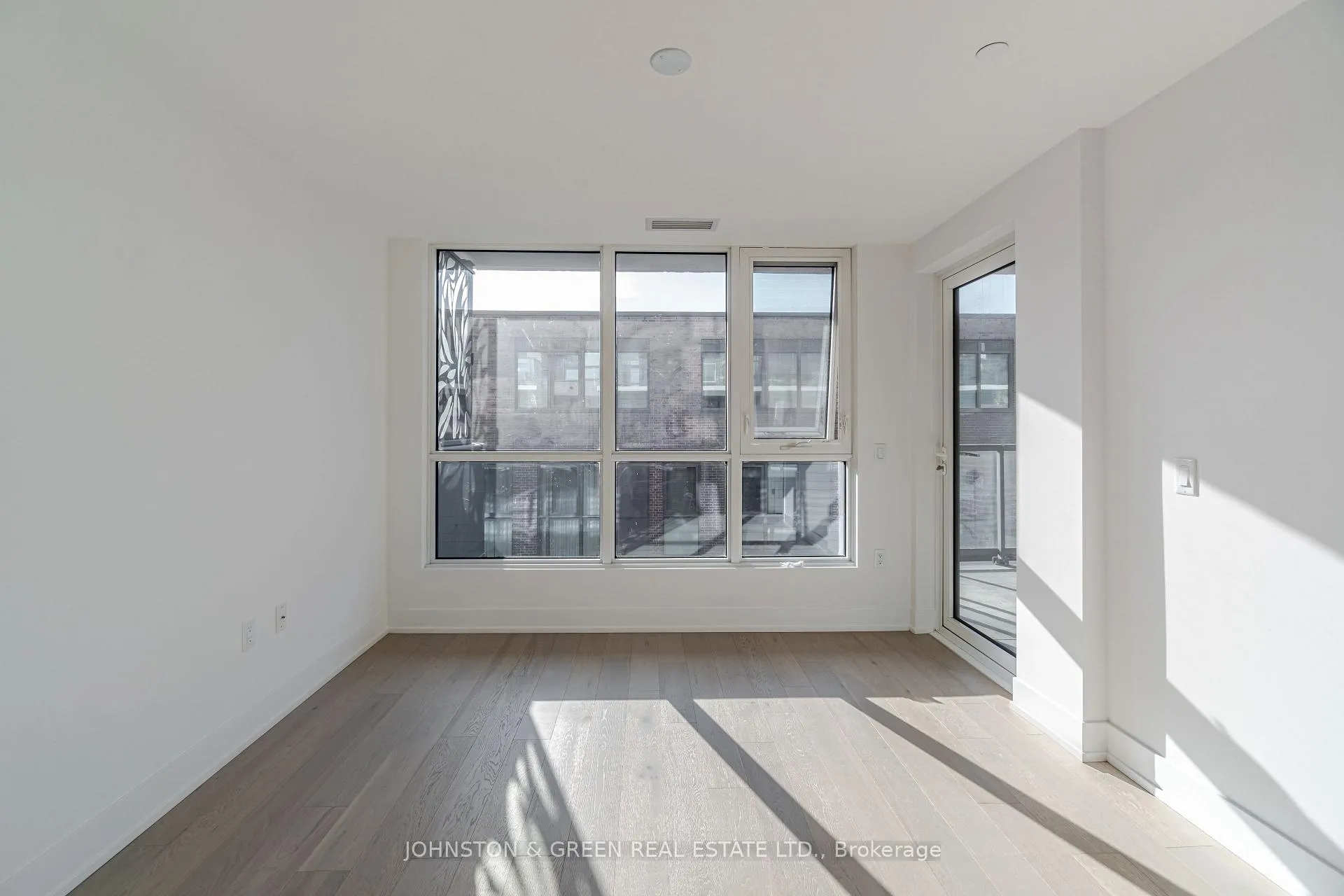 Photo 16 of Unit 411, 1331 Queen Street E, Toronto, Greenwood-Coxwell — HOMEH