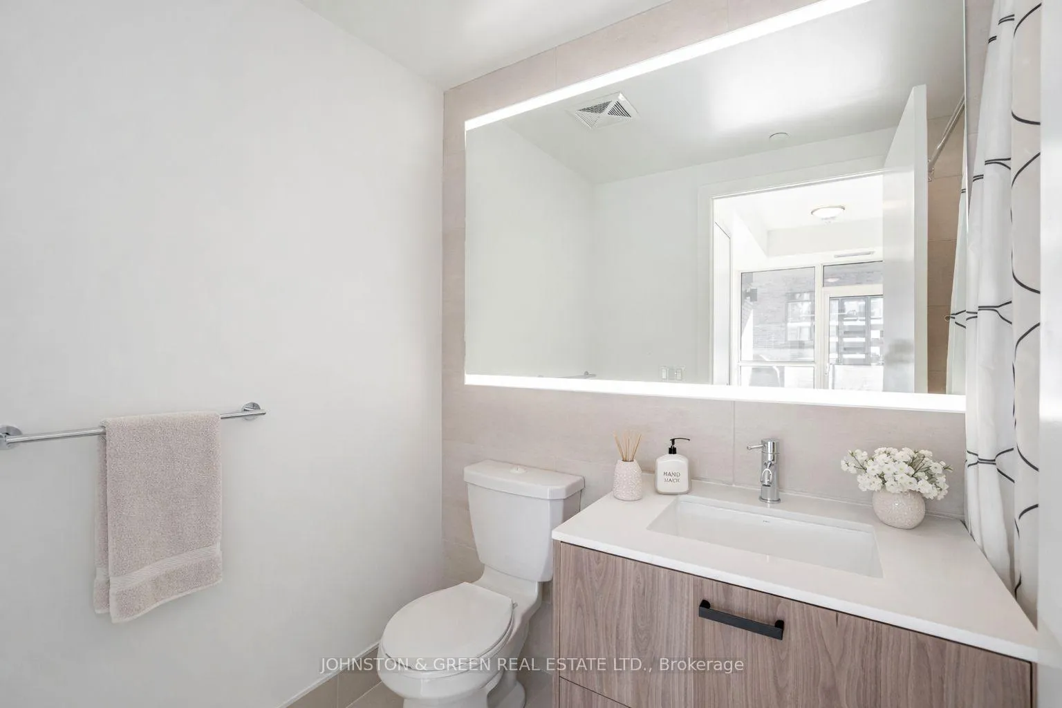 Photo 23 of Unit 411, 1331 Queen Street E, Toronto, Greenwood-Coxwell — HOMEH