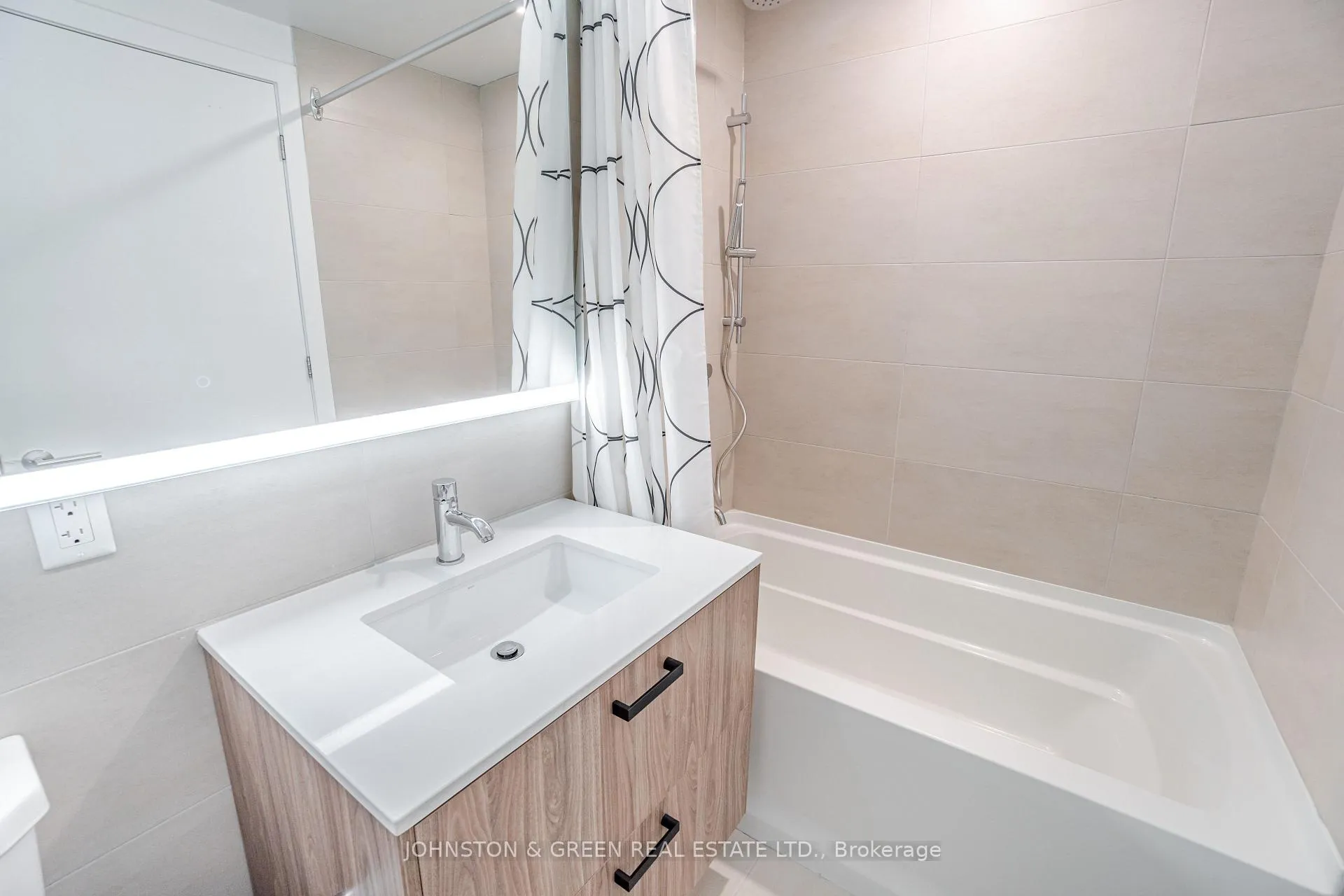 Photo 24 of Unit 411, 1331 Queen Street E, Toronto, Greenwood-Coxwell — HOMEH