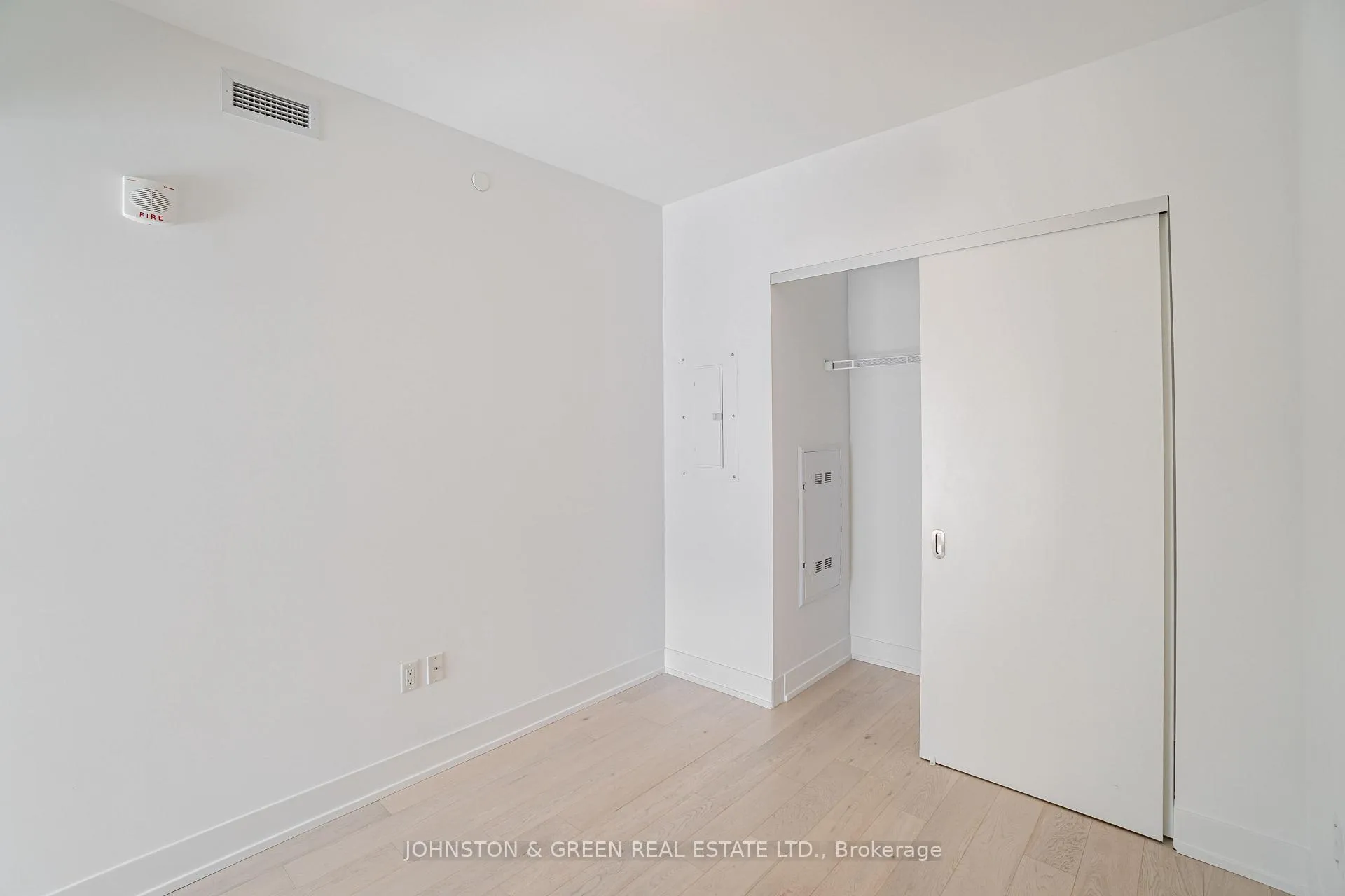 Photo 27 of Unit 411, 1331 Queen Street E, Toronto, Greenwood-Coxwell — HOMEH