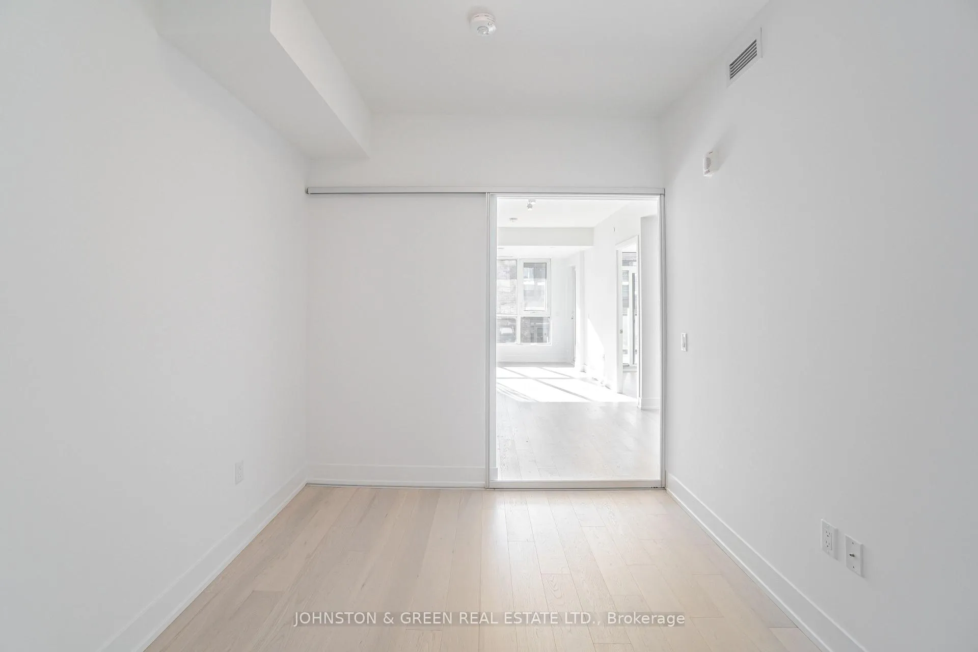 Photo 28 of Unit 411, 1331 Queen Street E, Toronto, Greenwood-Coxwell — HOMEH