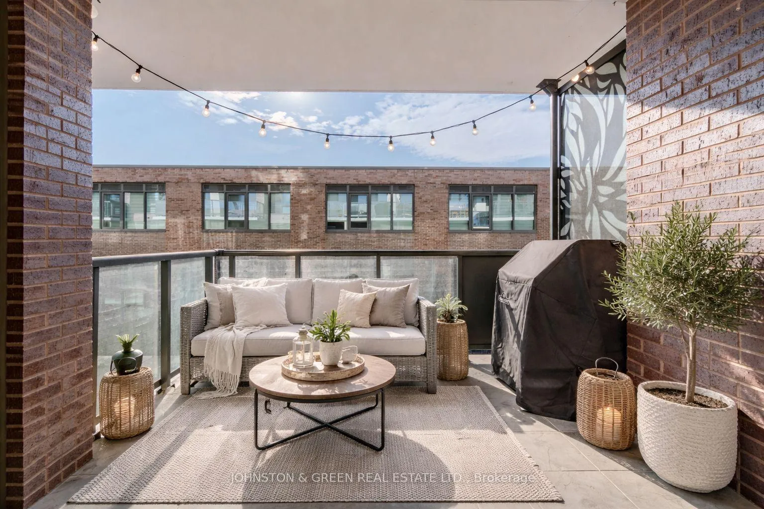 Photo 33 of Unit 411, 1331 Queen Street E, Toronto, Greenwood-Coxwell — HOMEH