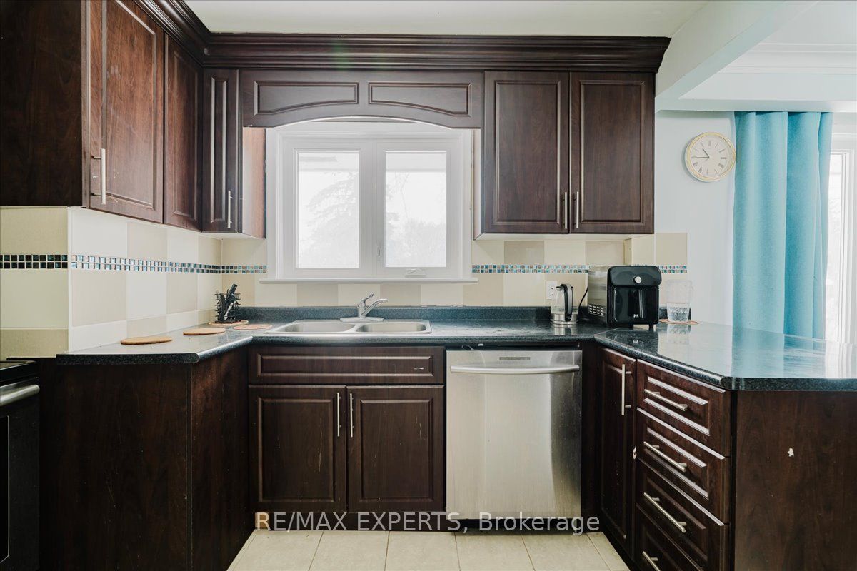 Photo 14 of 5325 Lawrence Avenue E, Scarborough, Centennial Scarborough — HOMEH
