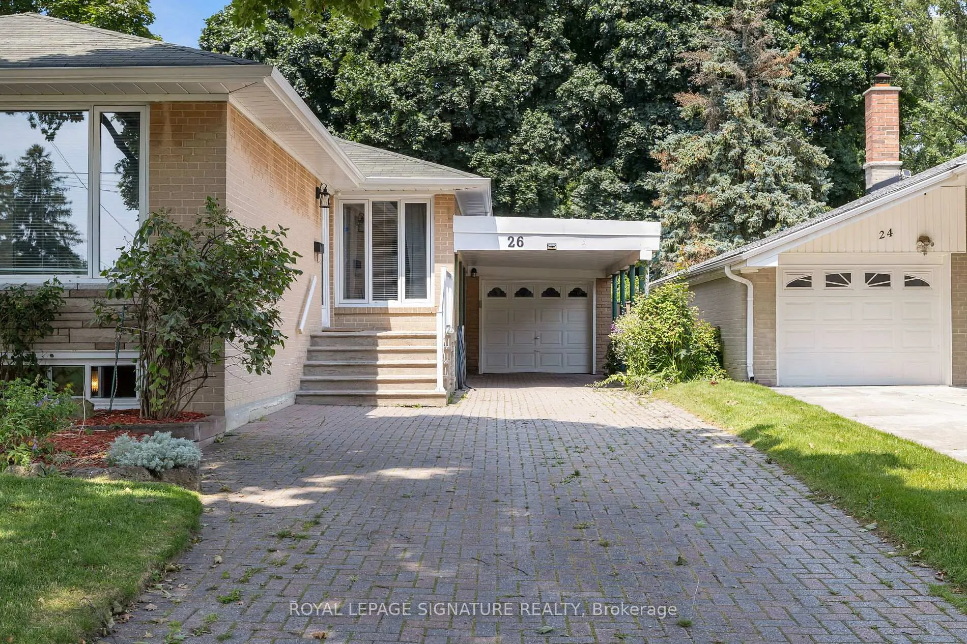 Photo 2 of Unit Main, 26 Paragon Road, Etobicoke, Kingsview Village-The Westway — HOMEH