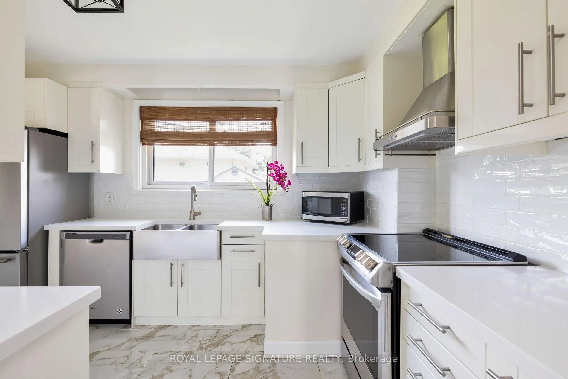 Photo 7 of Unit Main, 26 Paragon Road, Etobicoke, Kingsview Village-The Westway — HOMEH