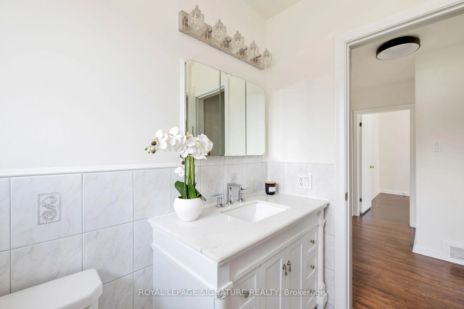 Photo 11 of Unit Main, 26 Paragon Road, Etobicoke, Kingsview Village-The Westway — HOMEH
