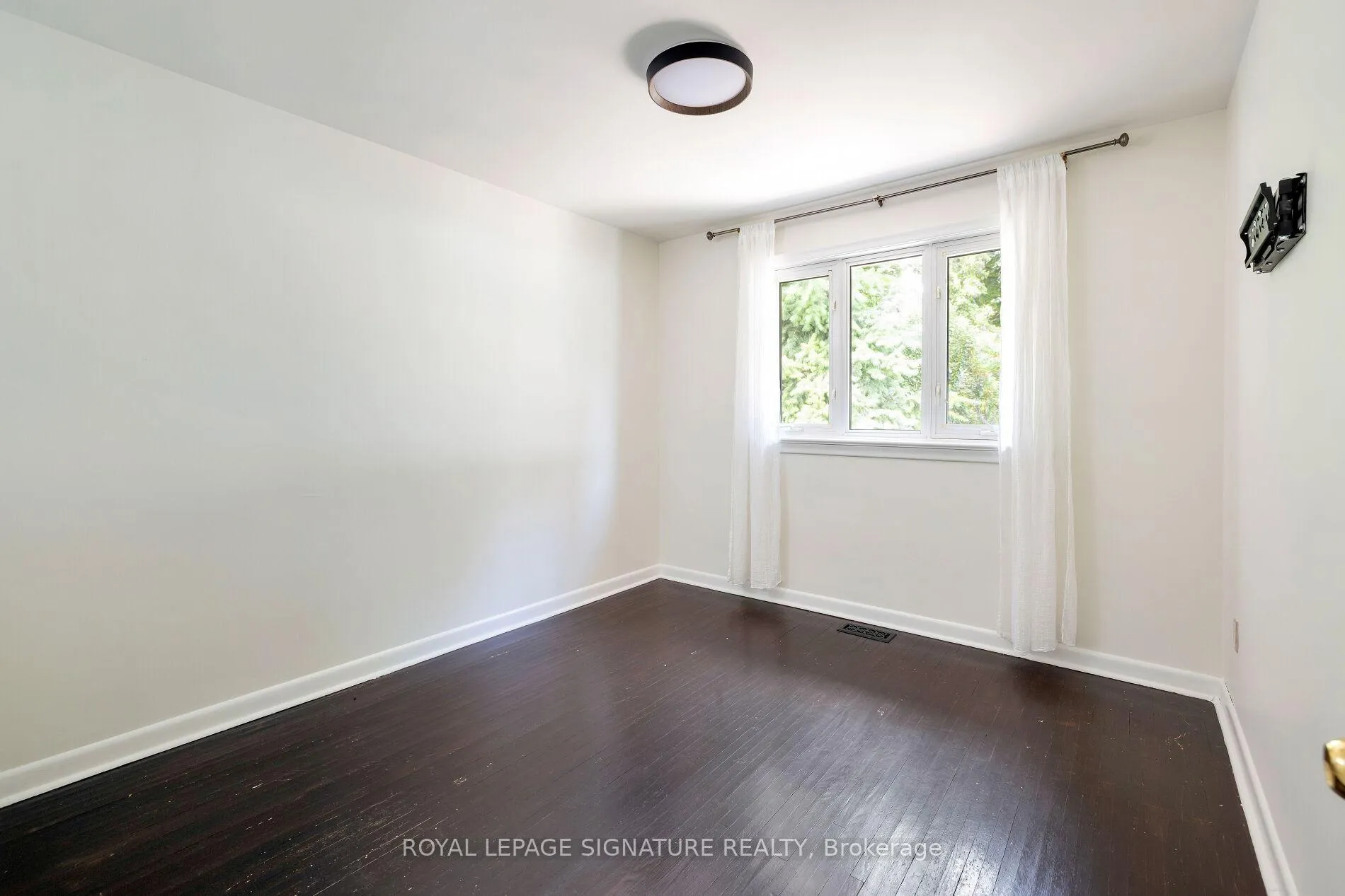 Photo 18 of Unit Main, 26 Paragon Road, Etobicoke, Kingsview Village-The Westway — HOMEH