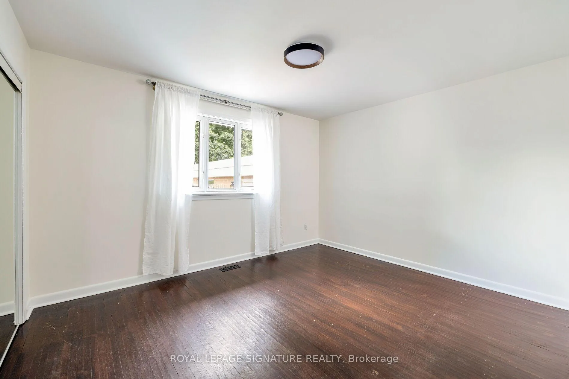 Photo 19 of Unit Main, 26 Paragon Road, Etobicoke, Kingsview Village-The Westway — HOMEH