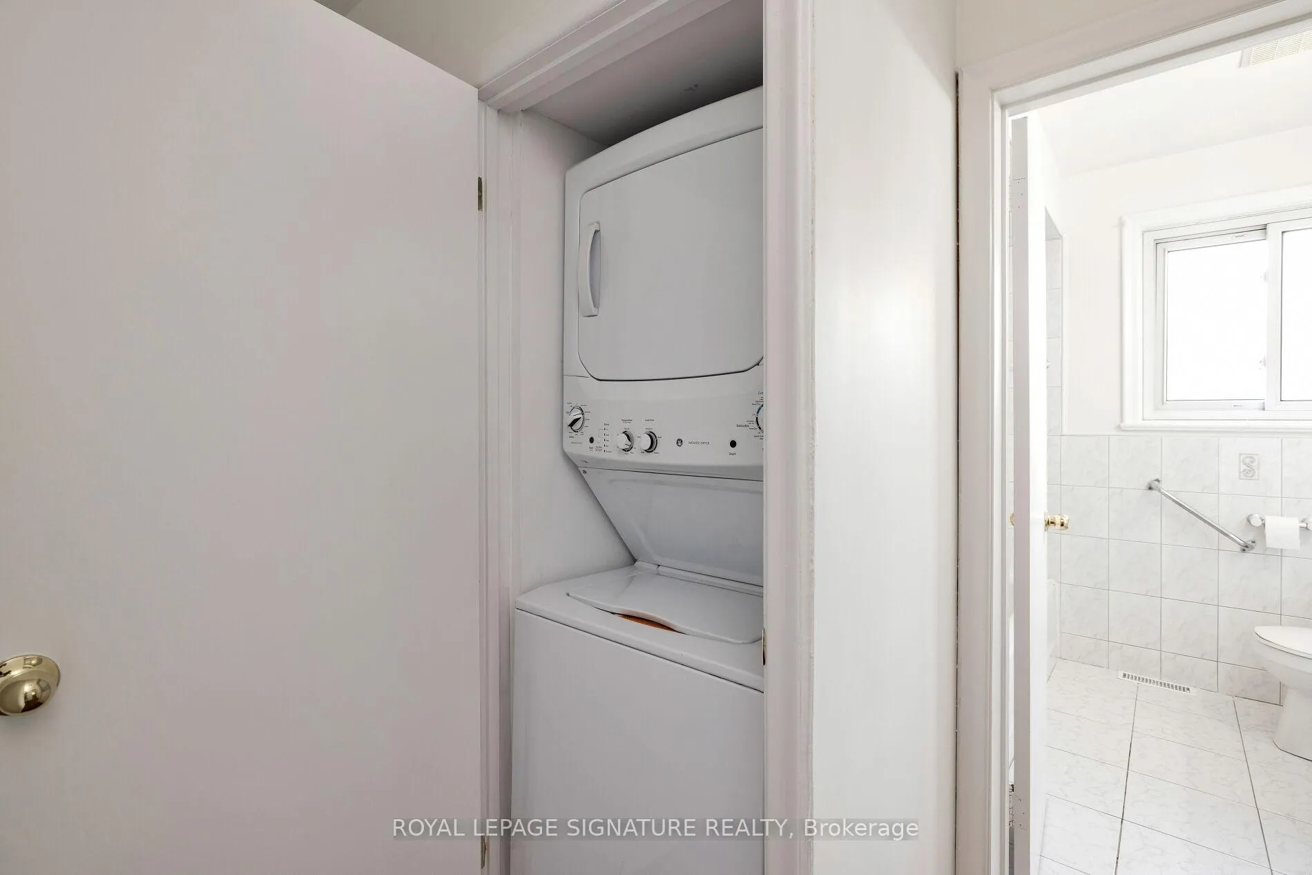 Photo 26 of Unit Main, 26 Paragon Road, Etobicoke, Kingsview Village-The Westway — HOMEH