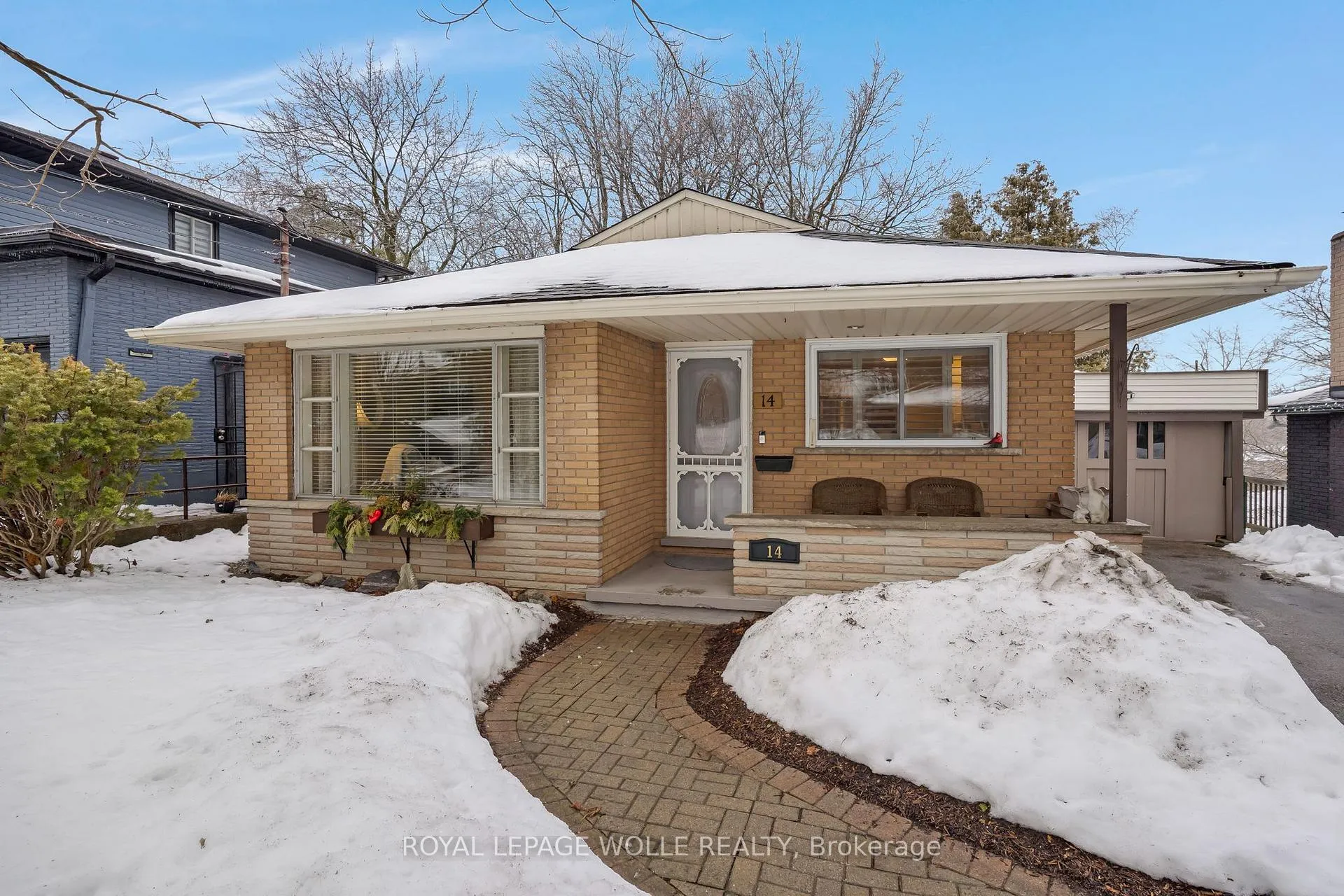 Photo 1 of 14 Hearth Crescent, Kitchener — HOMEH