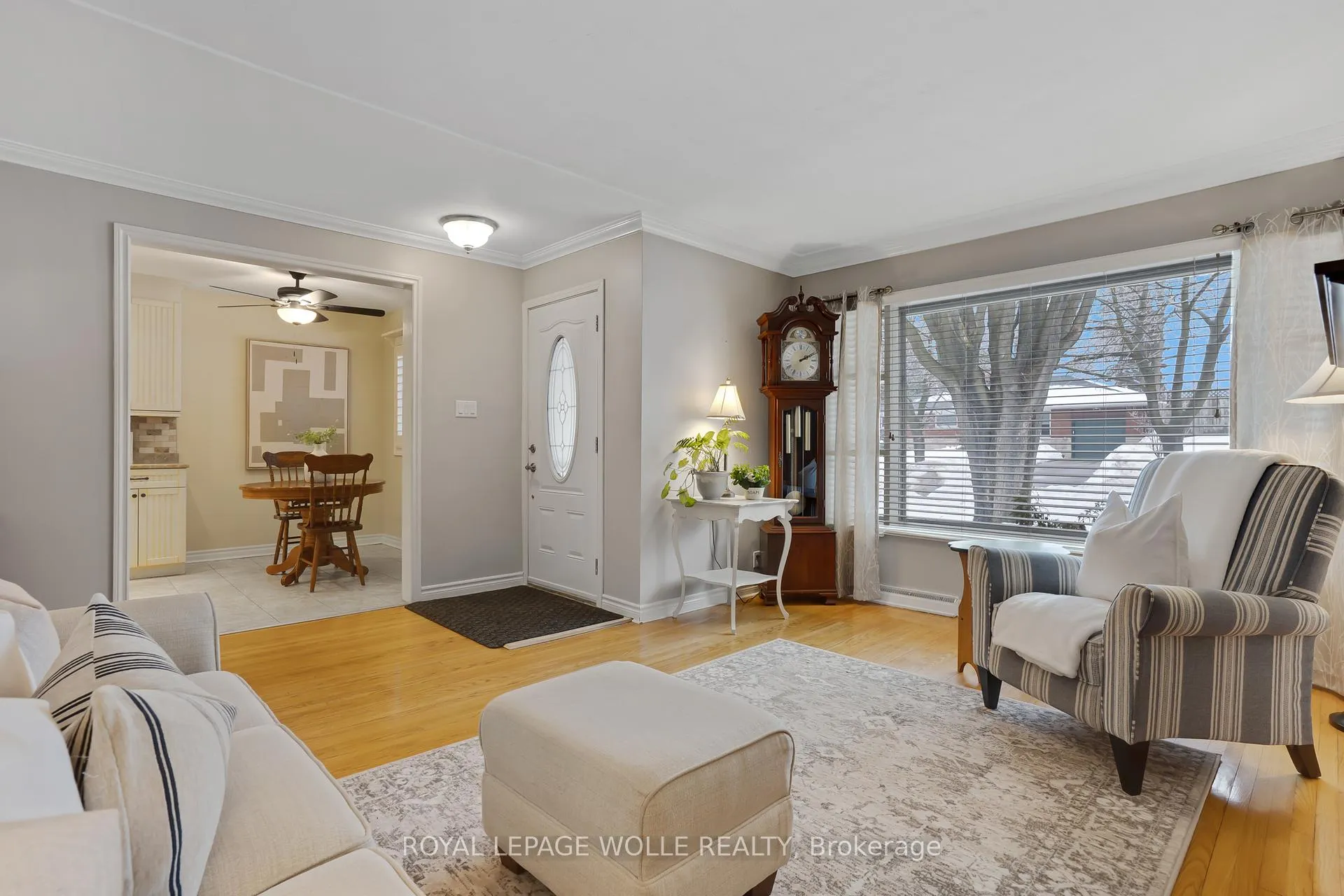 Photo 9 of 14 Hearth Crescent, Kitchener — HOMEH