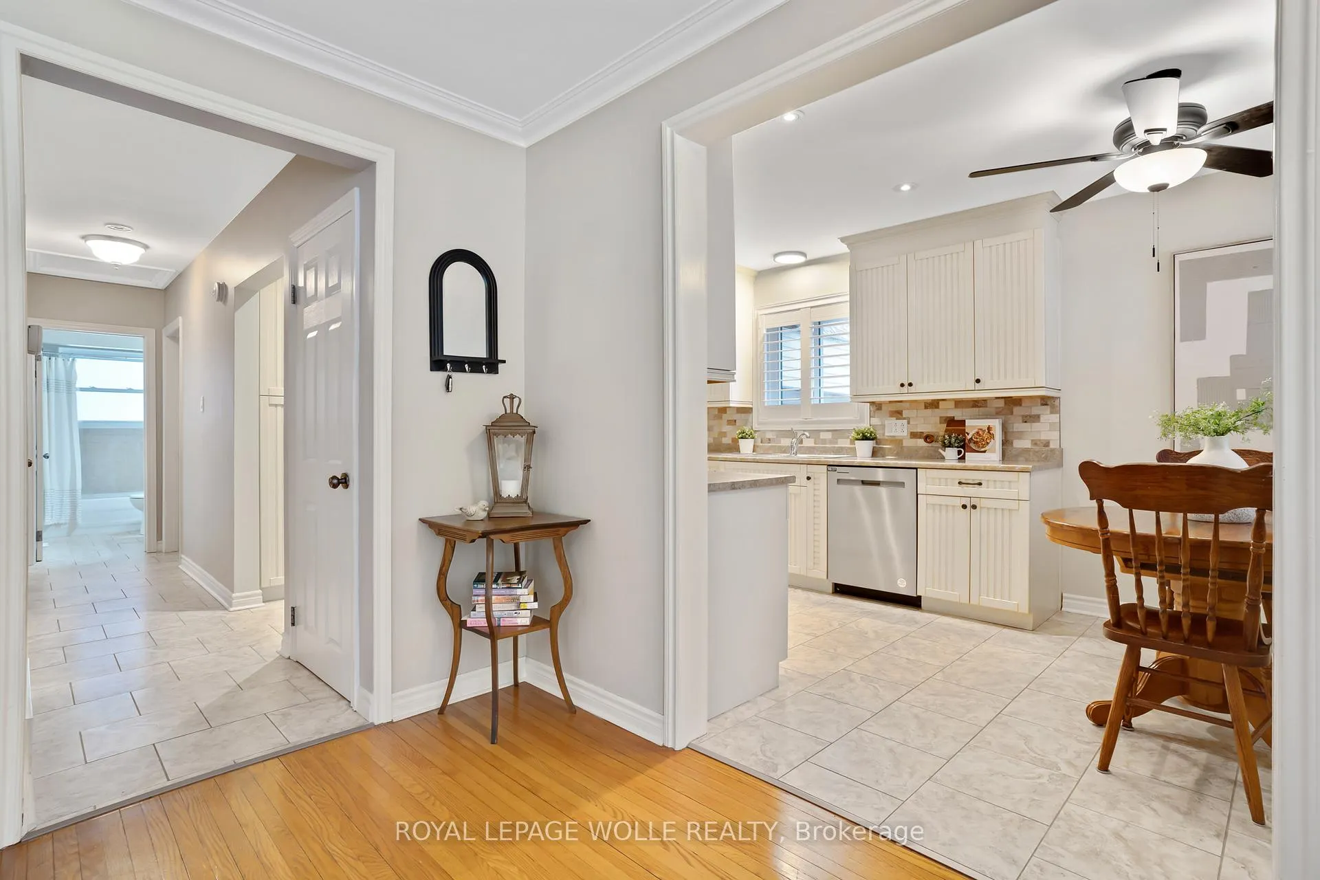 Photo 10 of 14 Hearth Crescent, Kitchener — HOMEH