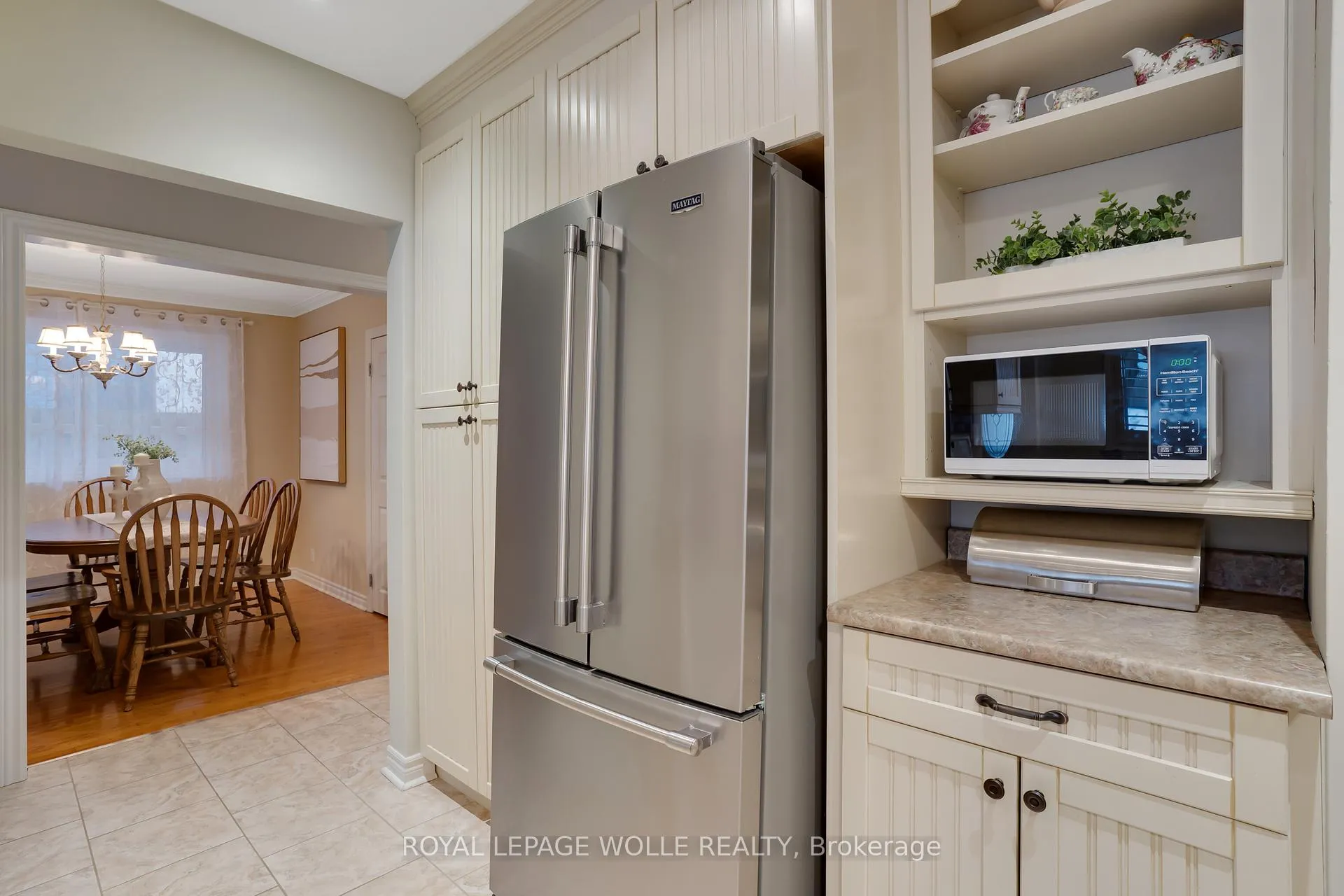Photo 18 of 14 Hearth Crescent, Kitchener — HOMEH
