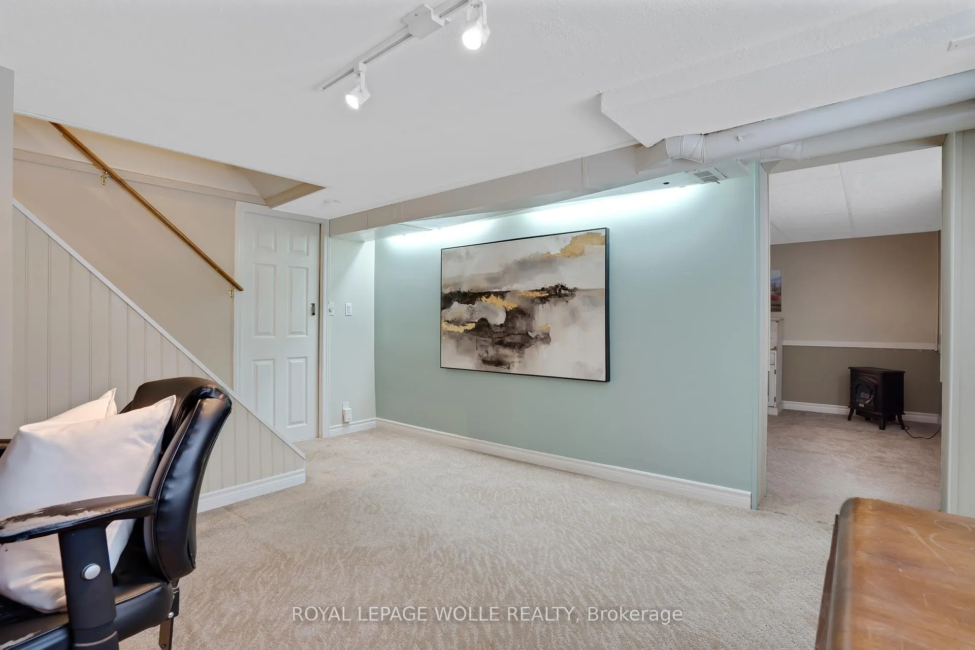 Photo 28 of 14 Hearth Crescent, Kitchener — HOMEH