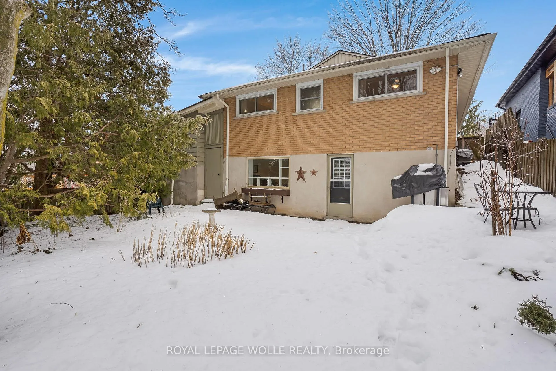 Photo 40 of 14 Hearth Crescent, Kitchener — HOMEH