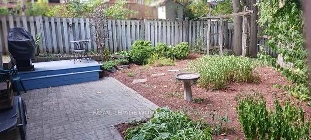 Photo 45 of 14 Hearth Crescent, Kitchener — HOMEH