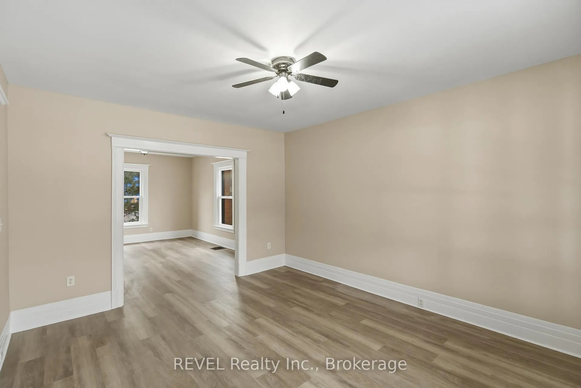 Photo 7 of 184 Queenston Street, St. Catharines, E. Chester — HOMEH