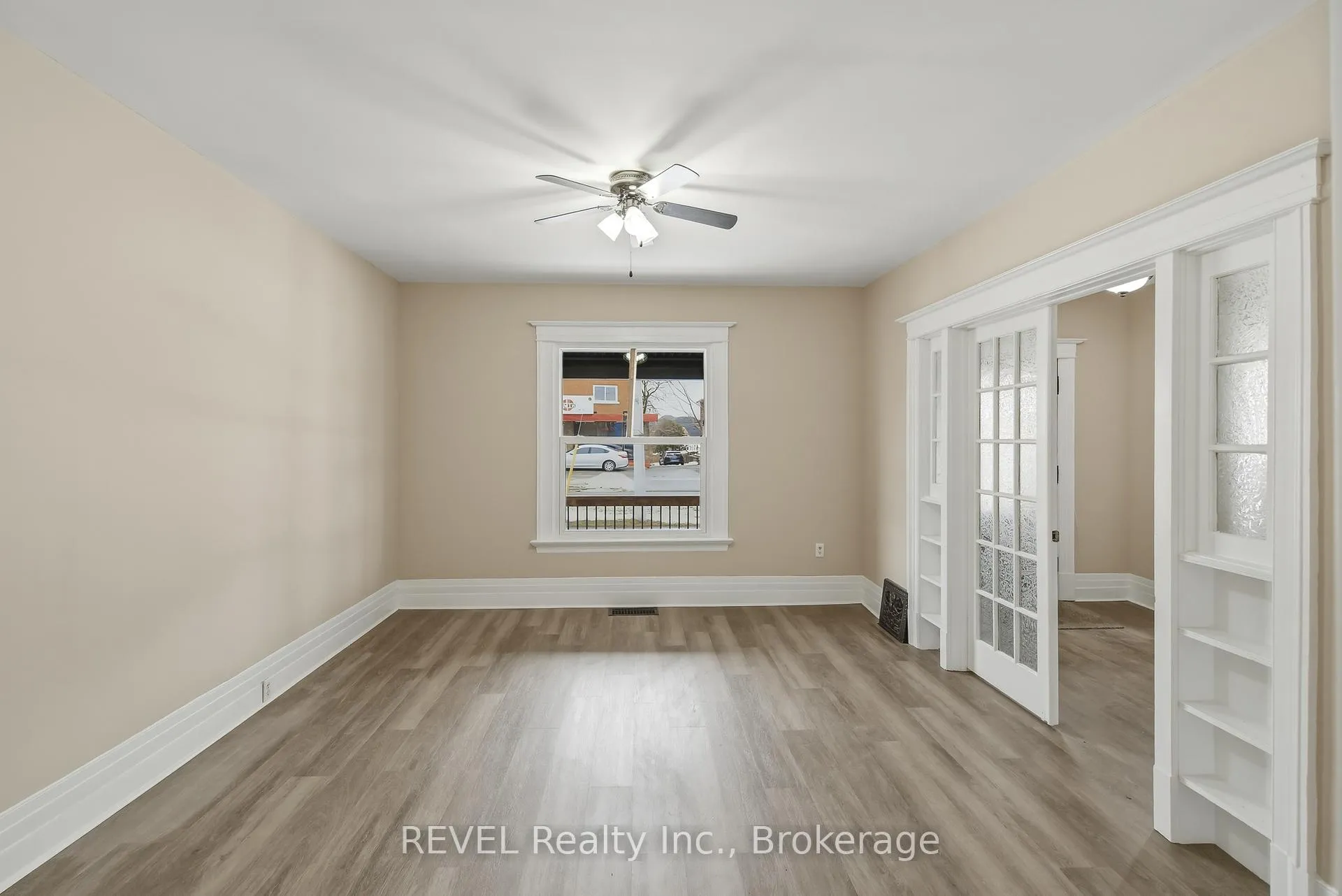 Photo 8 of 184 Queenston Street, St. Catharines, E. Chester — HOMEH