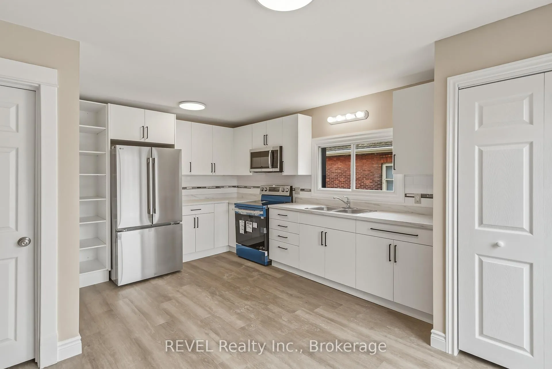 Photo 11 of 184 Queenston Street, St. Catharines, E. Chester — HOMEH