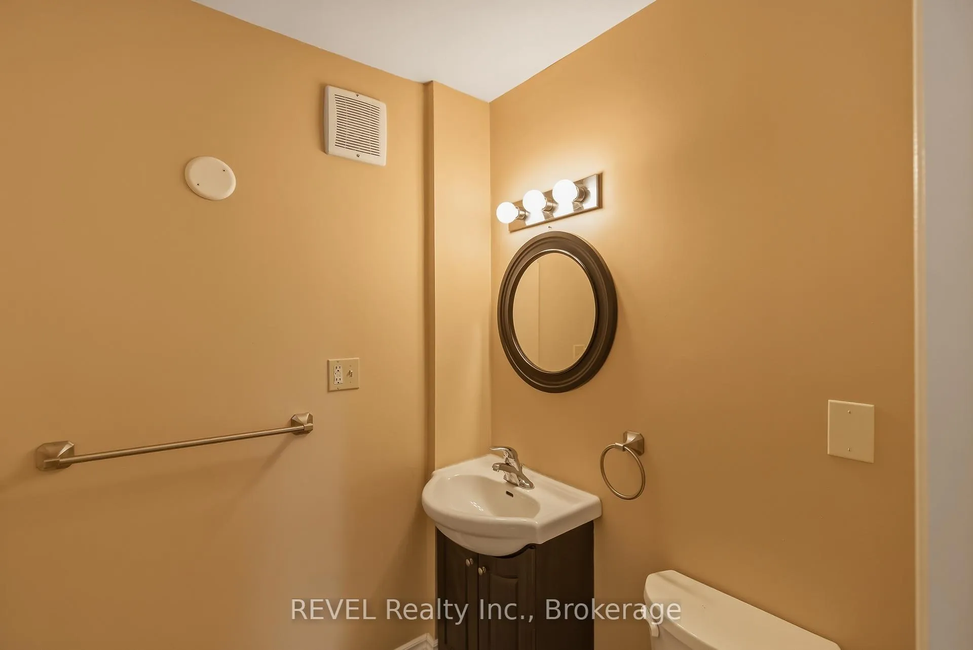 Photo 15 of 184 Queenston Street, St. Catharines, E. Chester — HOMEH
