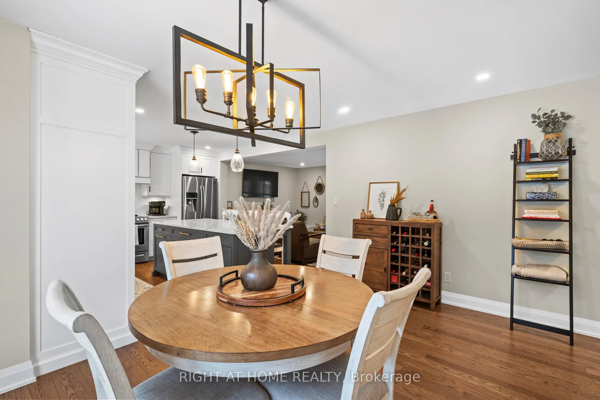 Photo 15 of 41 Amberly Boulevard, Hamilton, Ancaster — HOMEH