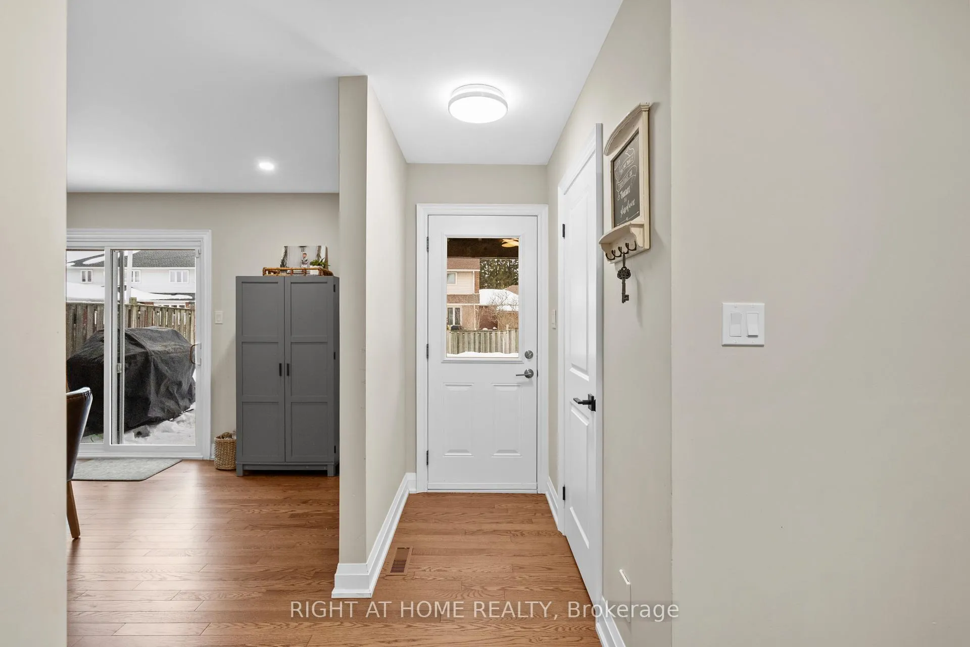 Photo 19 of 41 Amberly Boulevard, Hamilton, Ancaster — HOMEH