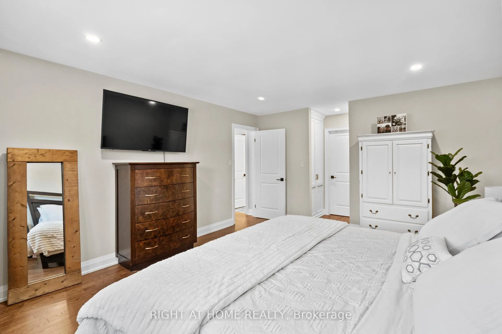 Photo 38 of 41 Amberly Boulevard, Hamilton, Ancaster — HOMEH