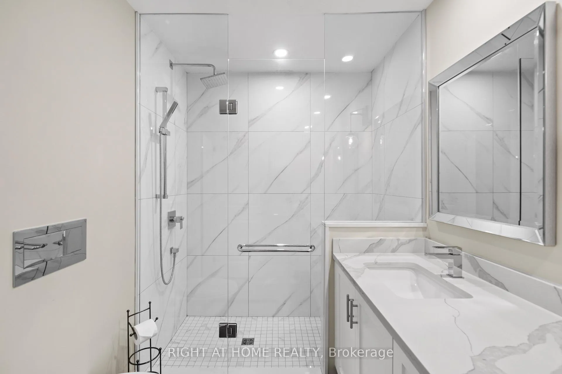 Photo 41 of 41 Amberly Boulevard, Hamilton, Ancaster — HOMEH