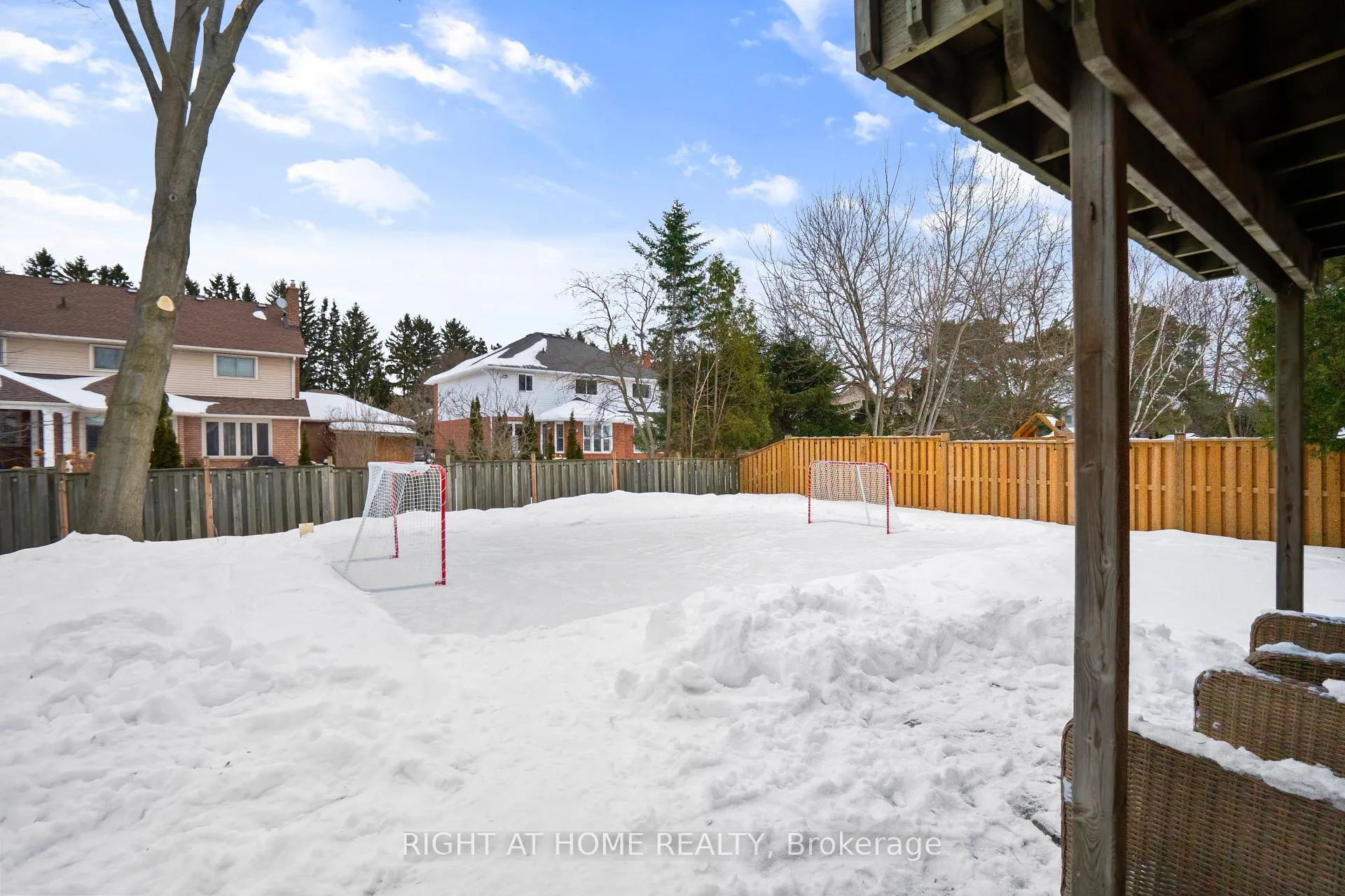 Photo 42 of 41 Amberly Boulevard, Hamilton, Ancaster — HOMEH