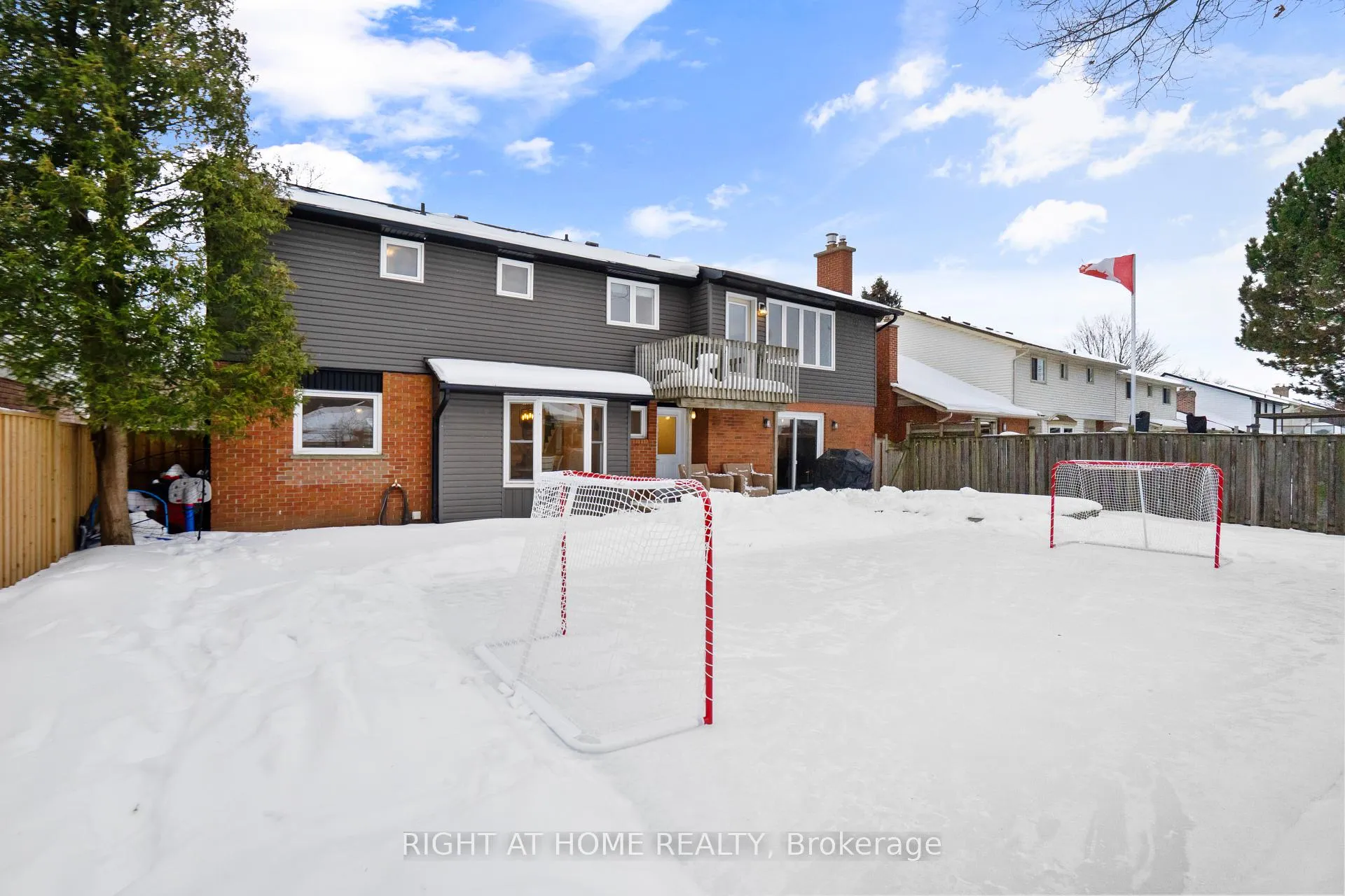 Photo 44 of 41 Amberly Boulevard, Hamilton, Ancaster — HOMEH