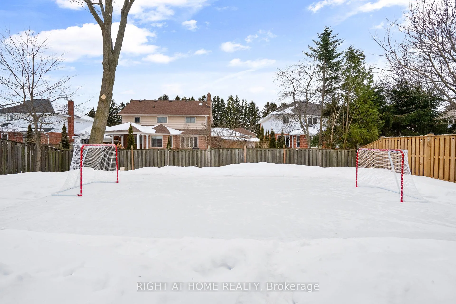 Photo 45 of 41 Amberly Boulevard, Hamilton, Ancaster — HOMEH