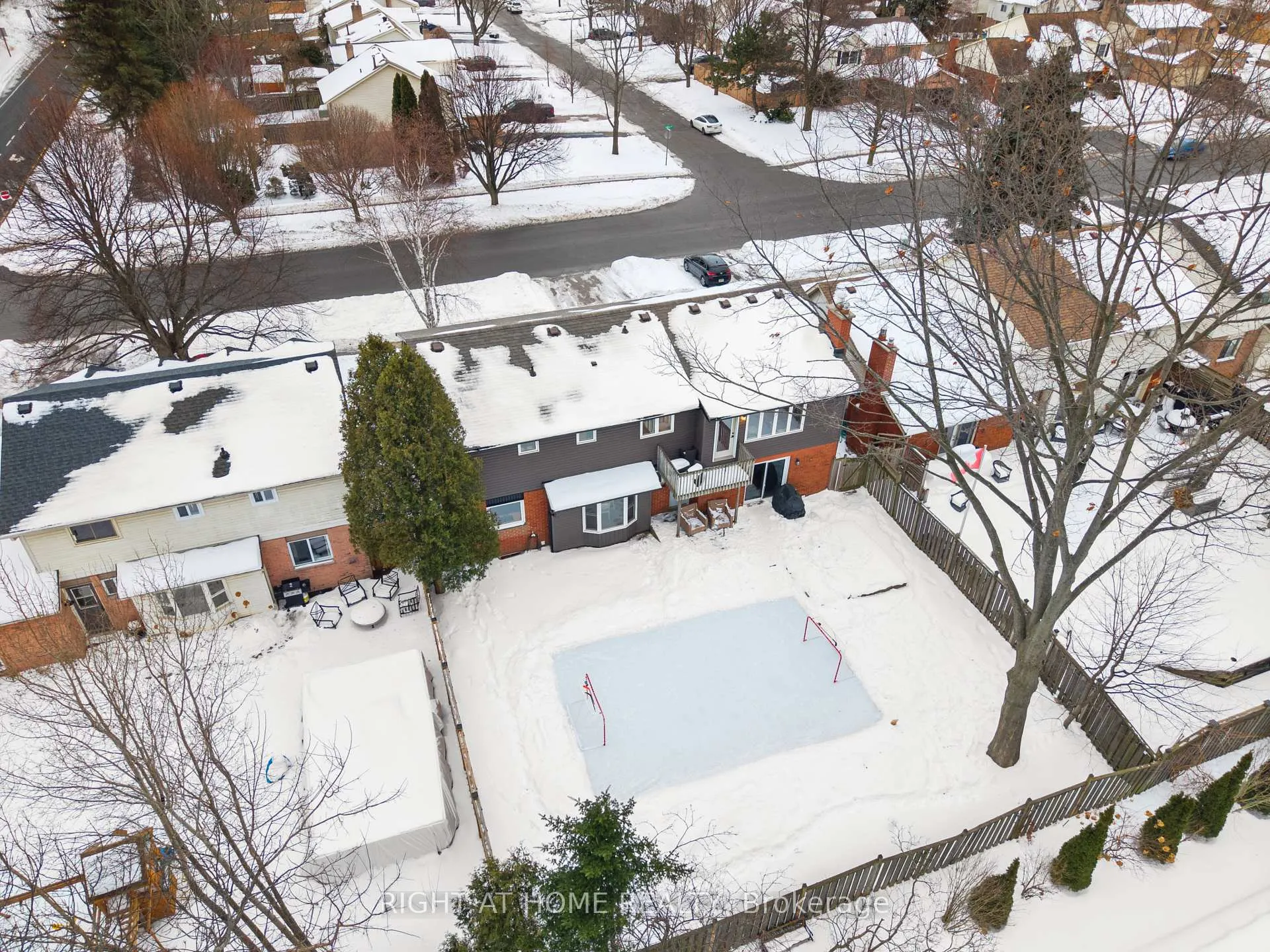 Photo 49 of 41 Amberly Boulevard, Hamilton, Ancaster — HOMEH