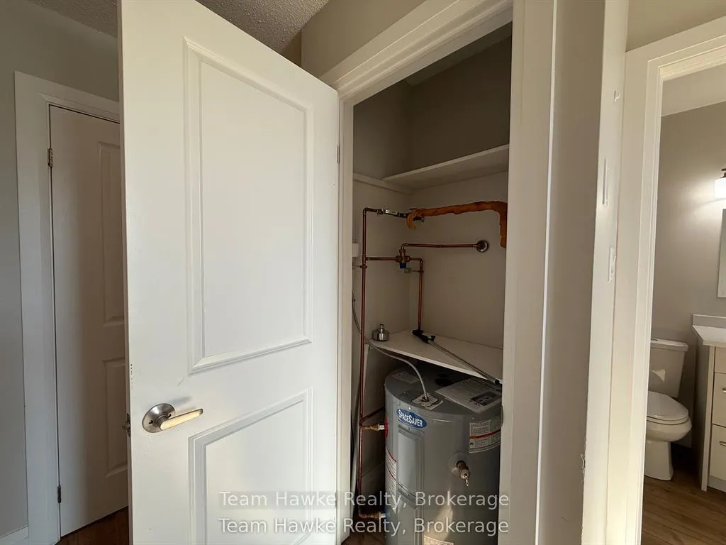 Photo 9 of Unit 5B, 521 Bay Street, Midland — HOMEH