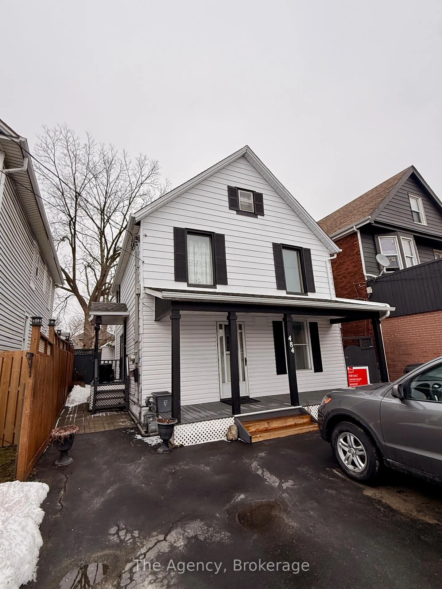 Photo 1 of 484 East Main Street, Welland, Welland Downtown — HOMEH