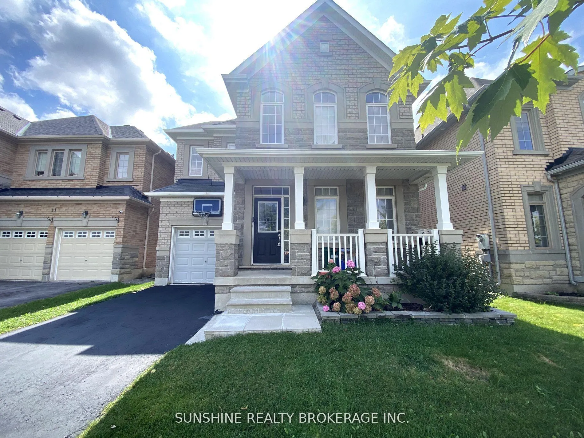Front of 39 Wozniak Crescent